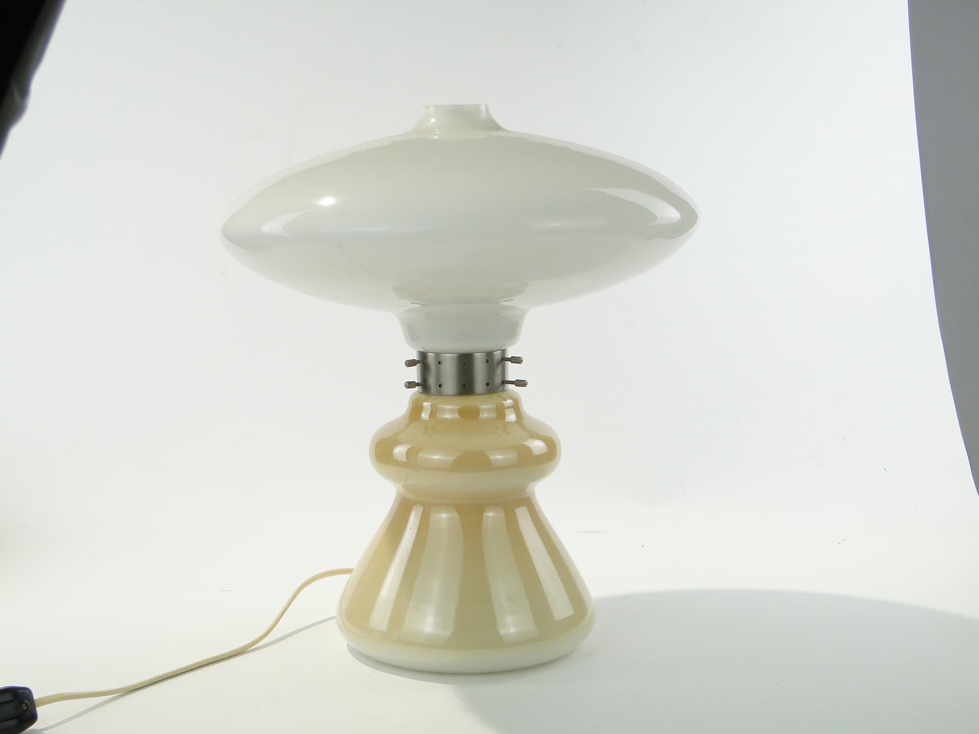 Lampa stołowa Space Age, szkło żółty, metal biały, Polska, lata 50. - 353123