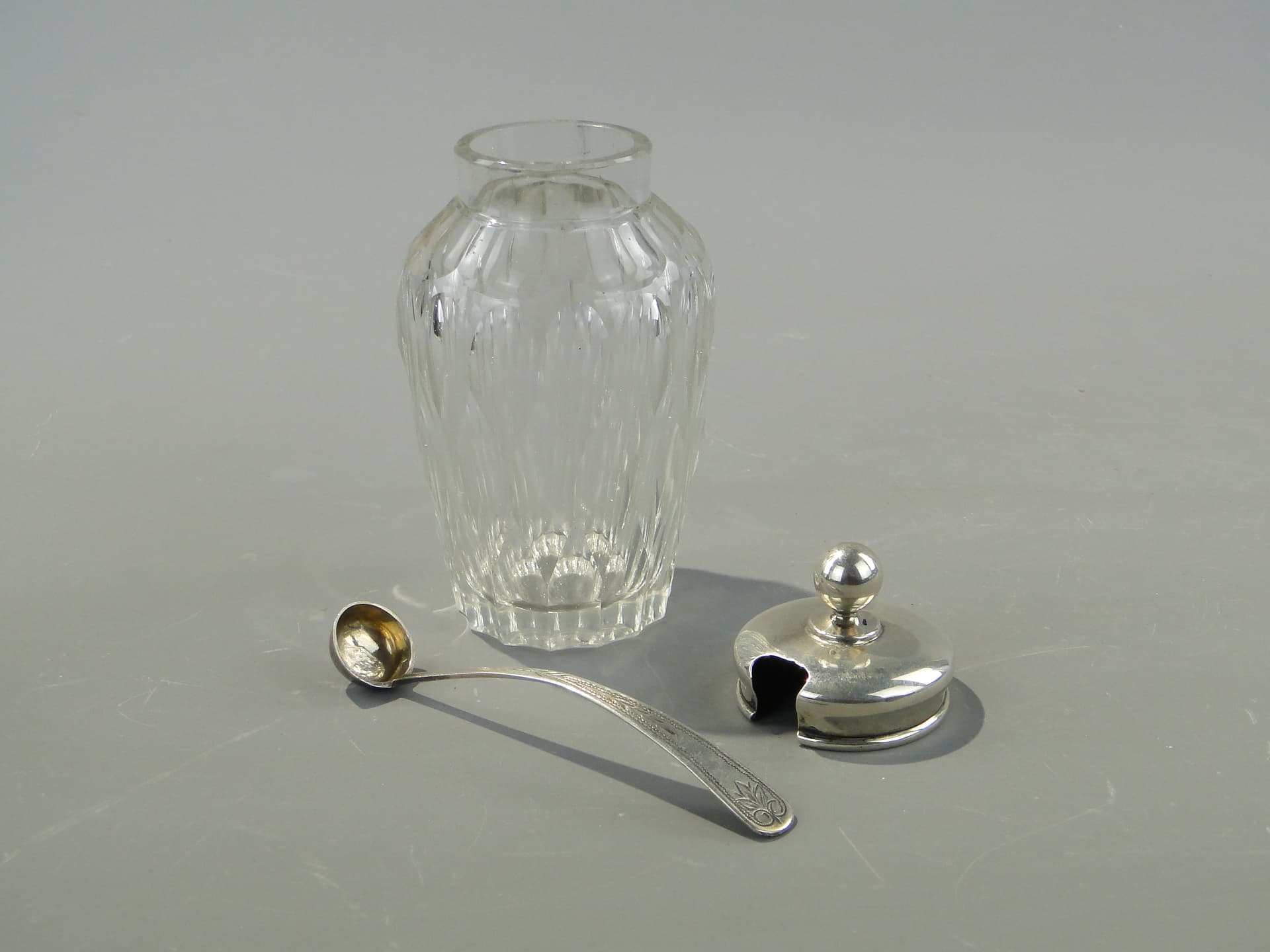 Olive container Art Deco, transparent crystal, silver, 1920s. - 353337