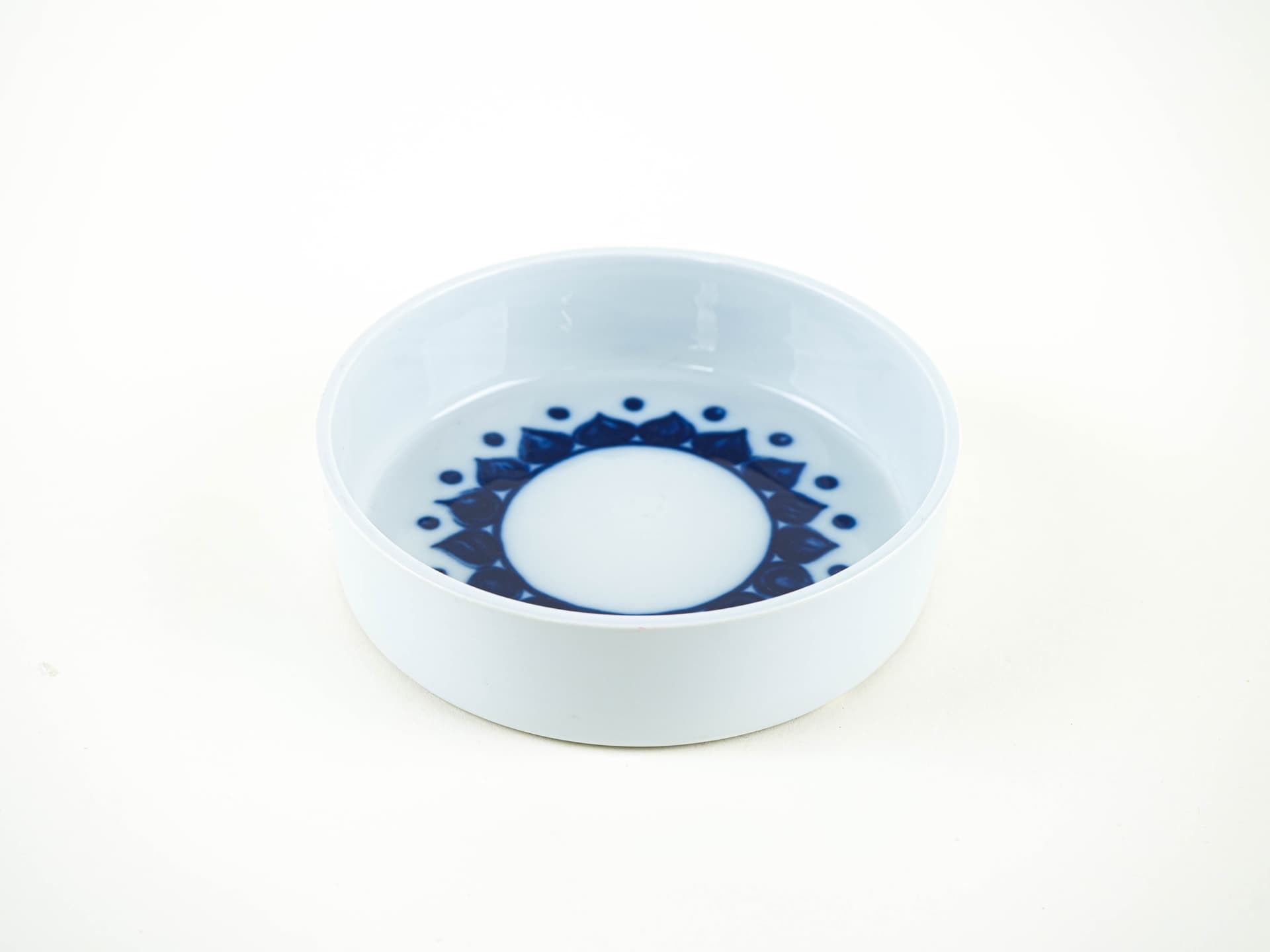 Miseczka 6022, biała porcelana, dekor kobaltowy, Bing & Grøndahl, Dania, lata 70. - 353496