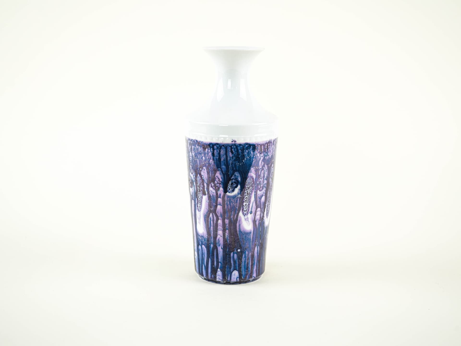 Wazon, niebieski fioletowy biały, porcelana, Europa, lata 70. - 353539