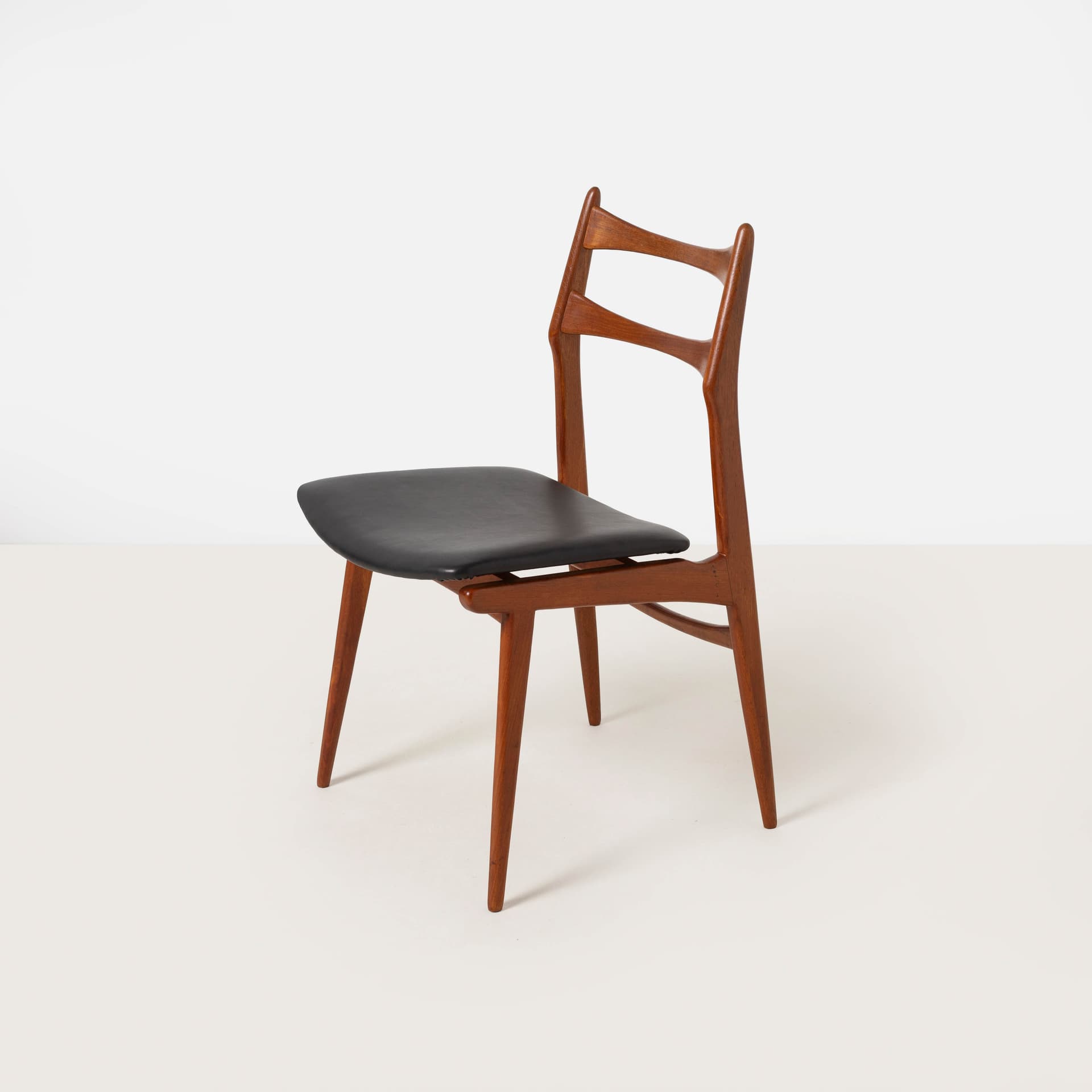 Set of six Bumerang dining chairs, teak, brown leather, Germany, 1960s. - 353796