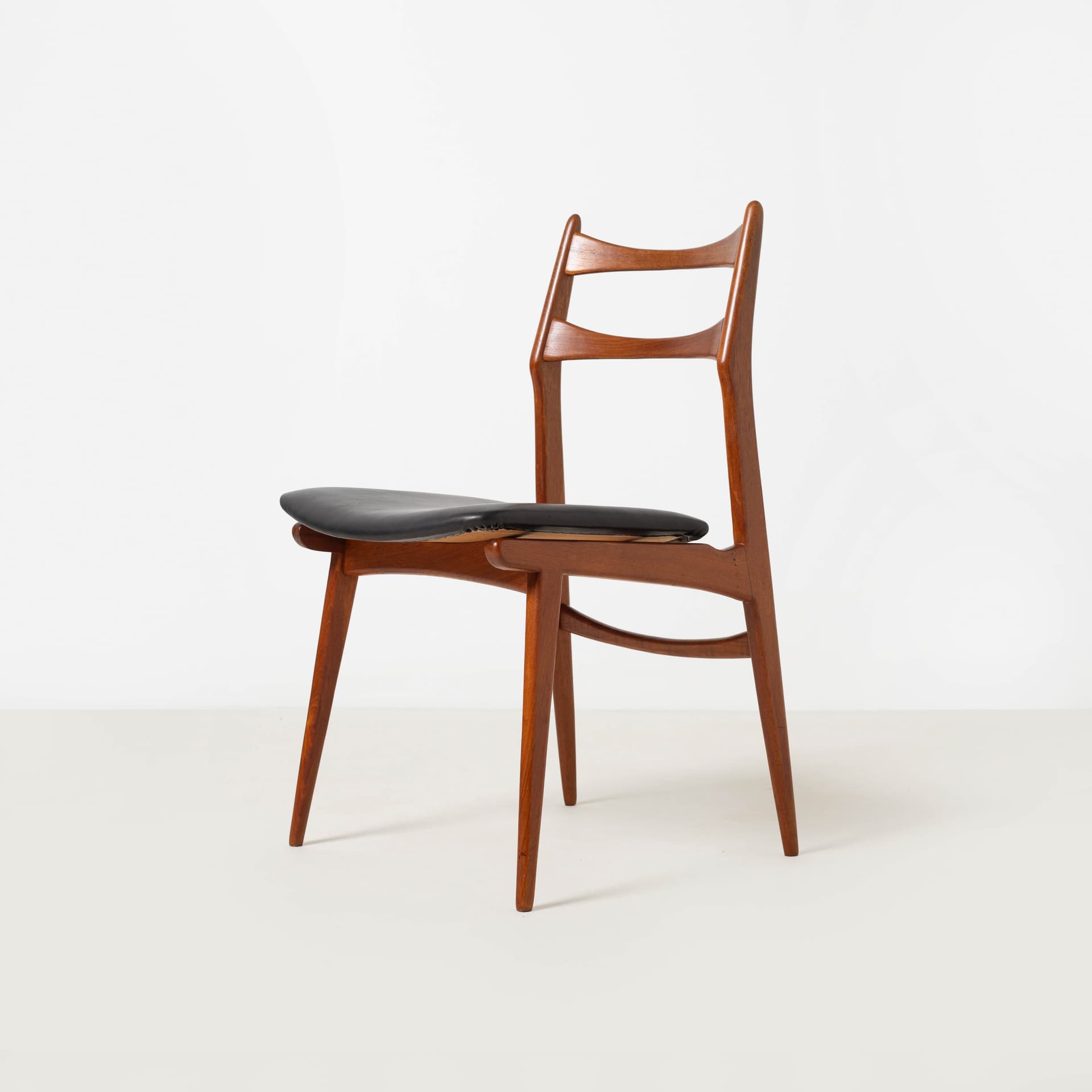 Set of six Bumerang dining chairs, teak, brown leather, Germany, 1960s. - 353794