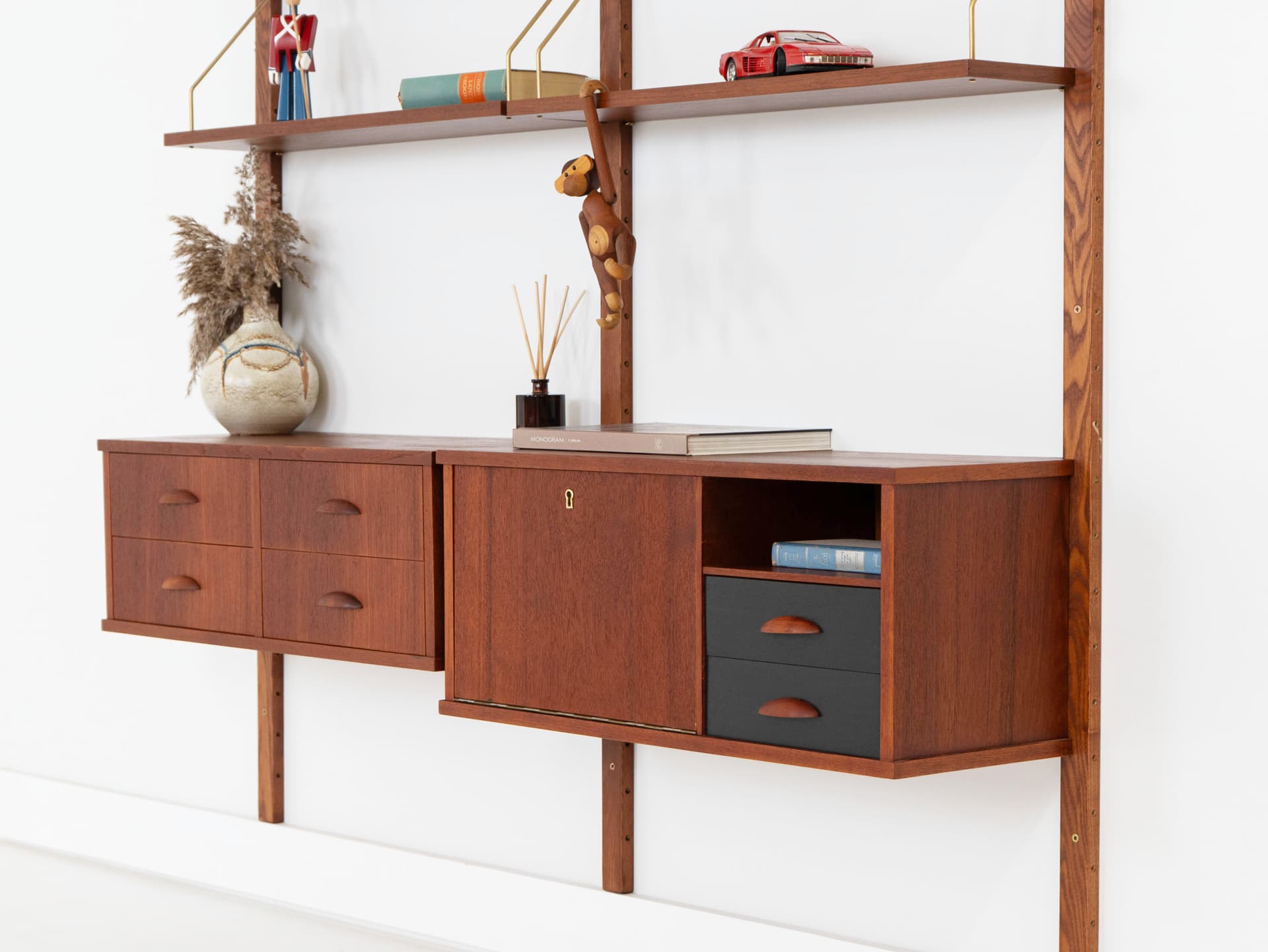 Regał systemowy, teak brązowy, metal czarny, Dania, lata 60. - 353819