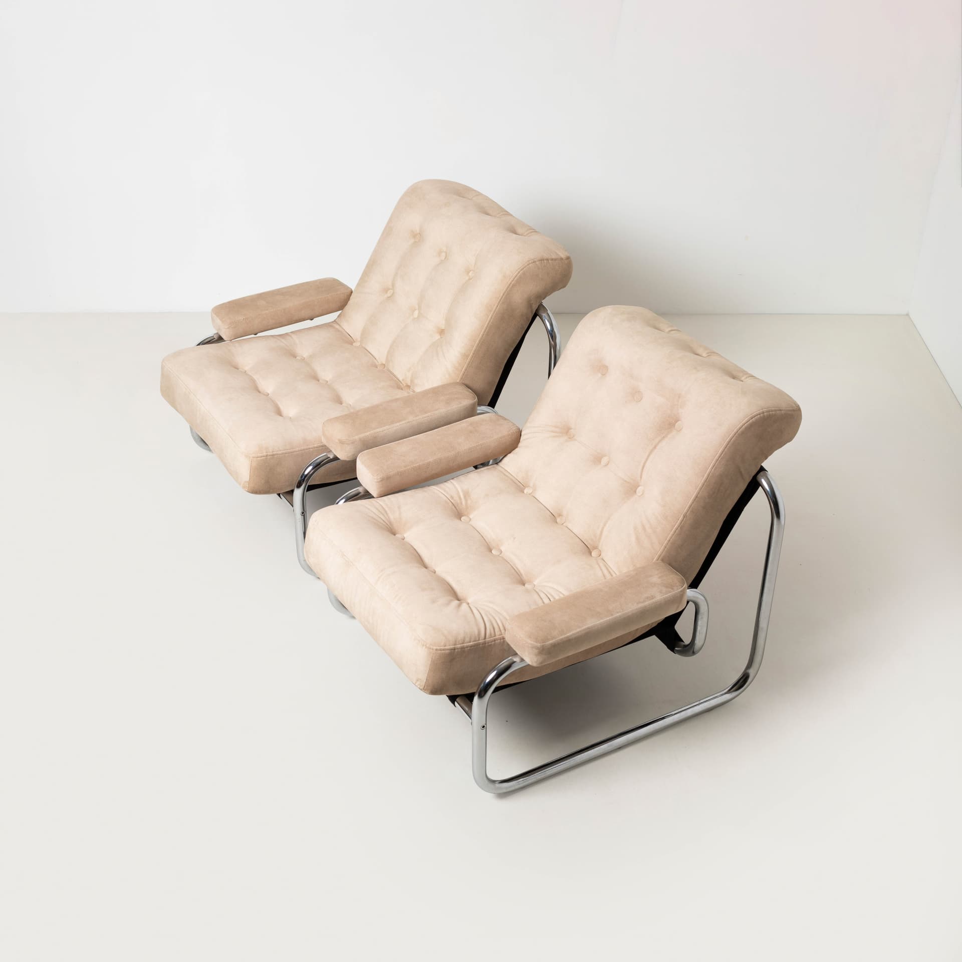 Zestaw dwóch foteli Borkum, plusz beżowy, stal chromowana, Ikea, Szwecja, lata 70. - 353850