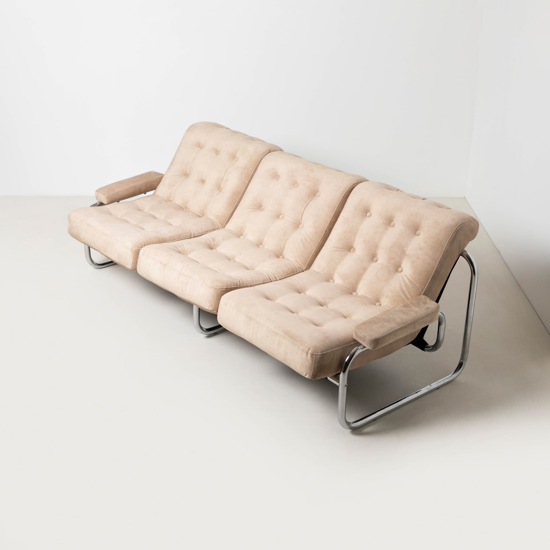 Sofa trzyosobowa Borkum, velvet beżowy, stal chromowana, proj. J. B. Häggström, Ikea, Szwecja, lata 70. - 353886