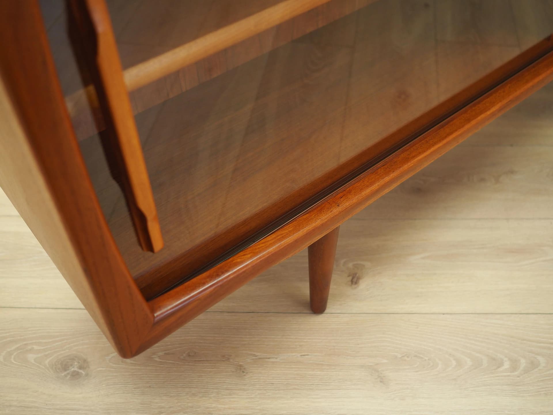 Sideboard, teak pomarańczowy, Dania, lata 70. - 26063