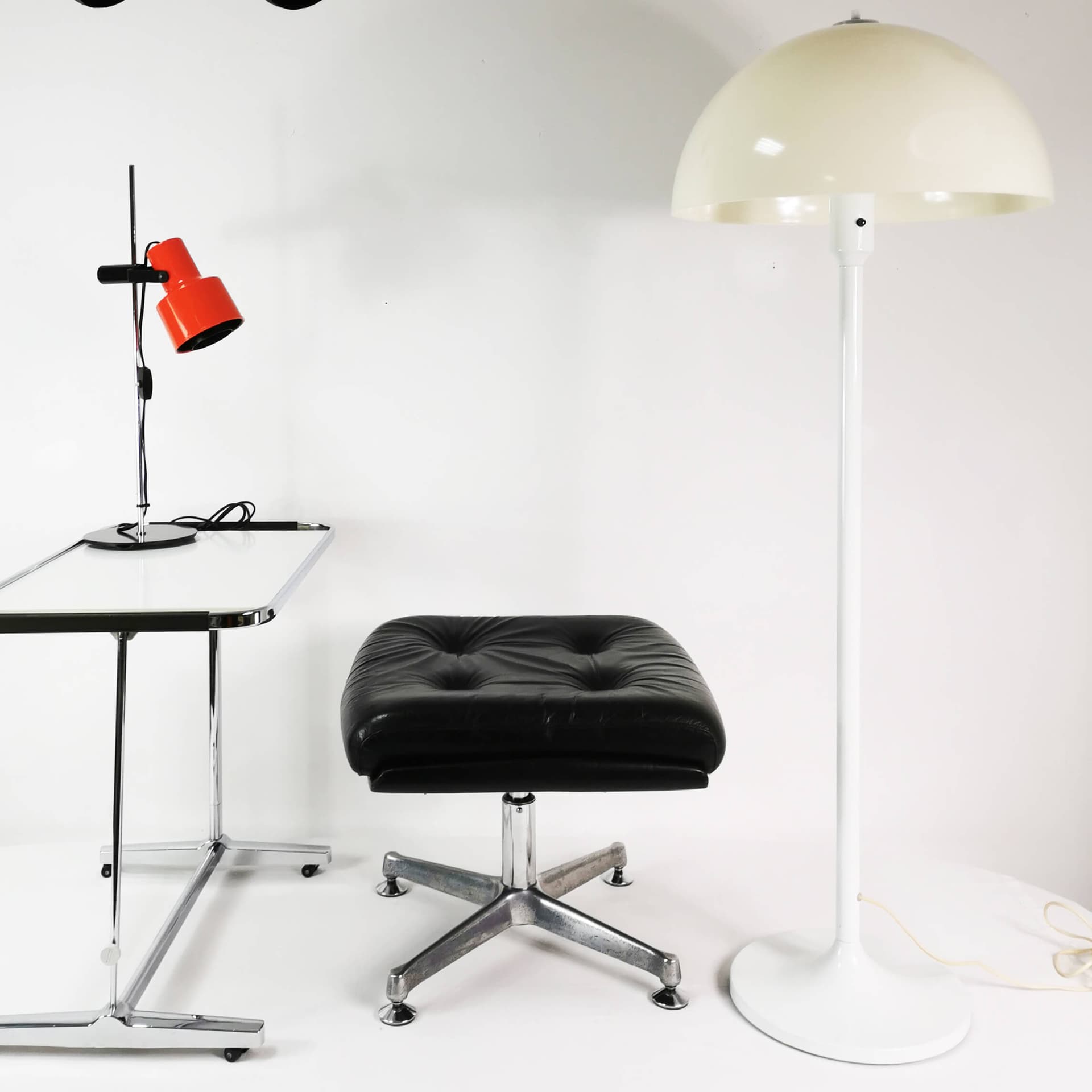 Floor lamp Space Age, white metal, white plastic, by K. Christensen, Denmark, 1970s. - 354259
