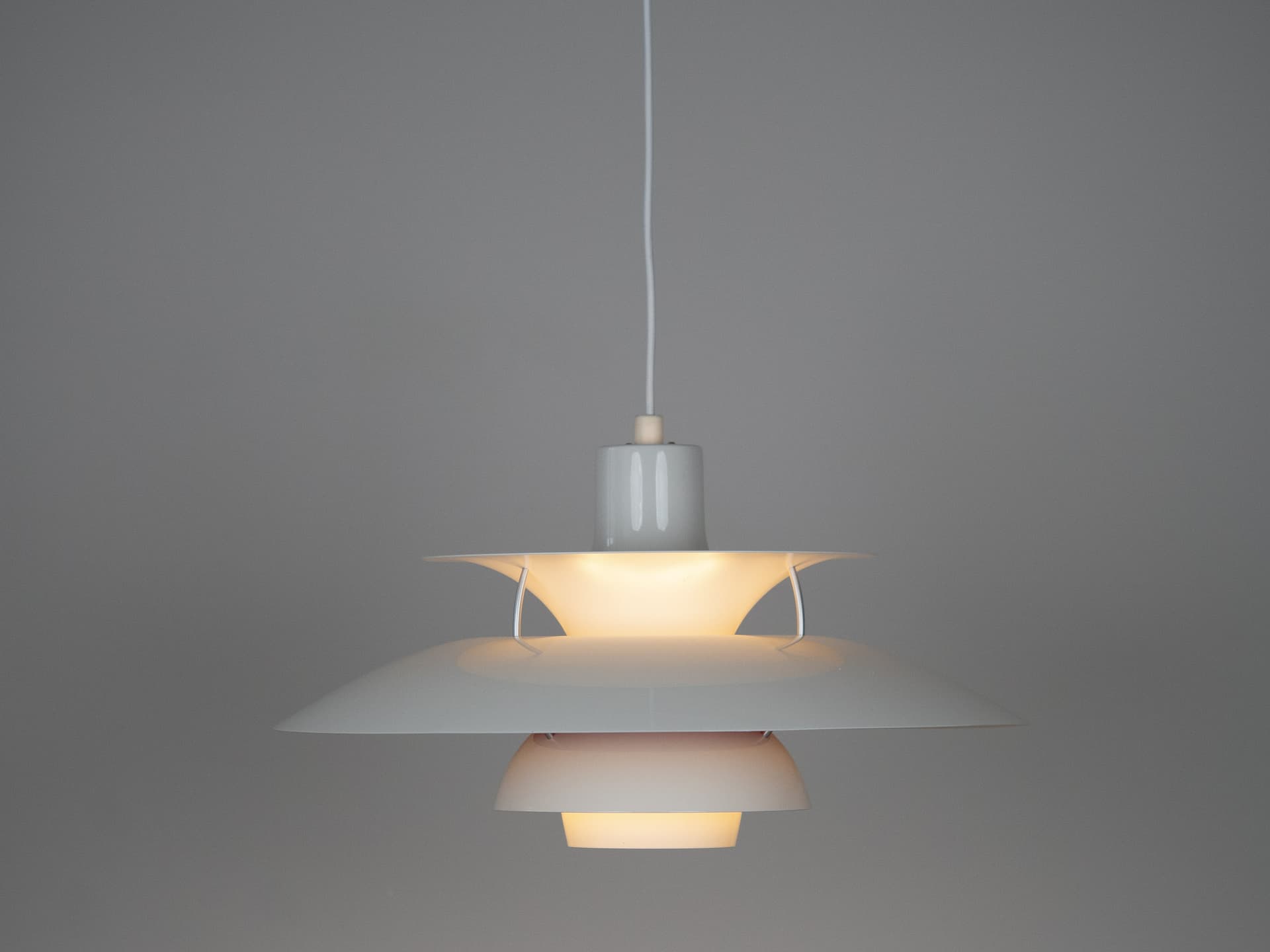 Lampa wisząca PH 5, aluminium niebieski, proj. P. Henningsen, Louis Poulsen, Dania, lata 80. - 354302