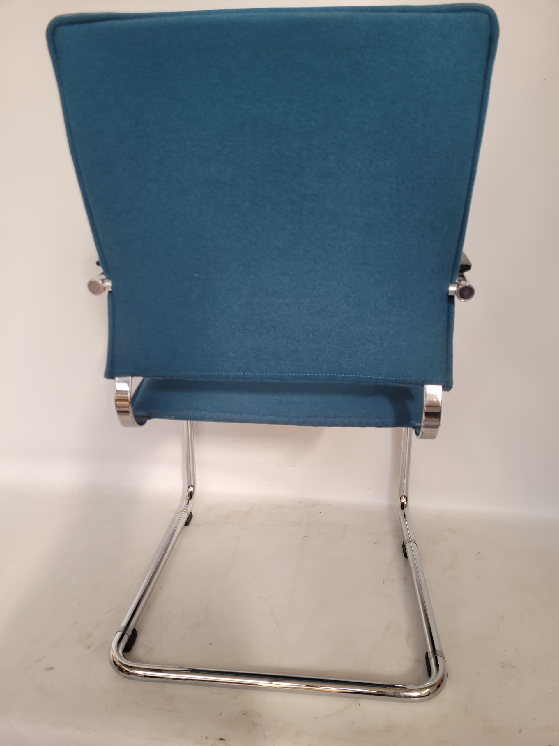 Krzesło Bauhaus, niebieski, chrom, drewno, Thonet, lata 70. - 354571