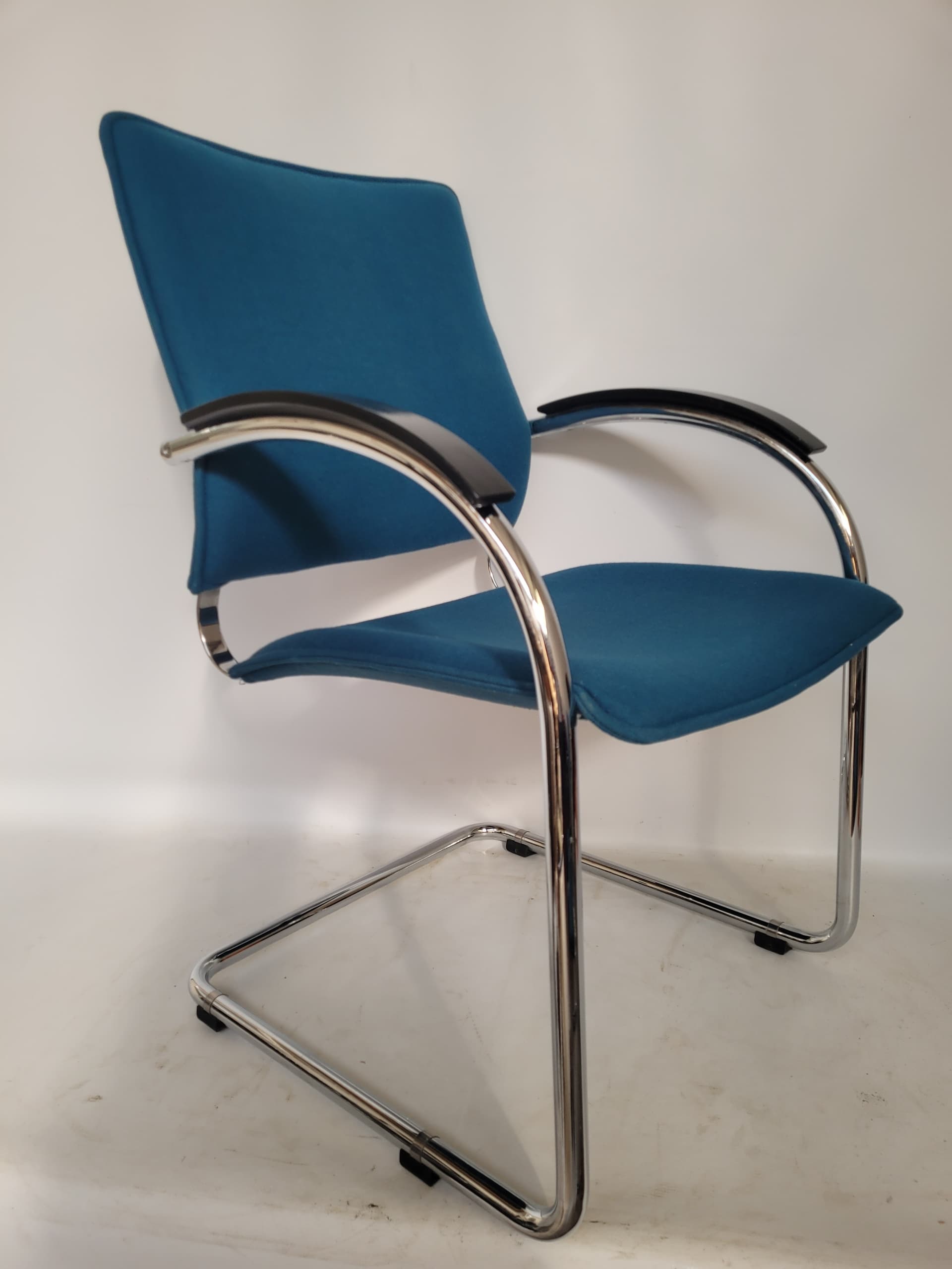 Krzesło Bauhaus, niebieski, chrom, drewno, Thonet, lata 70. - 354572