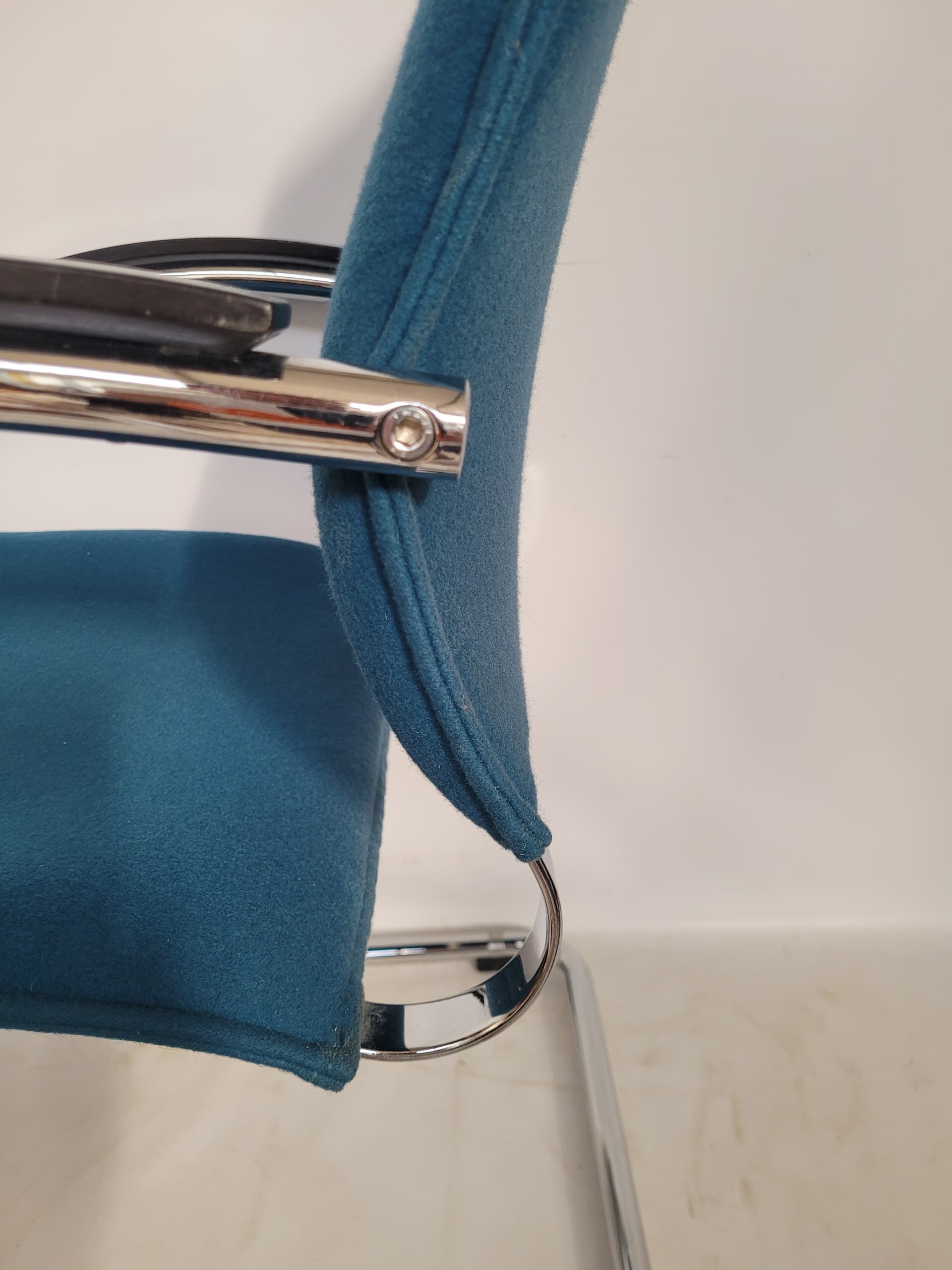 Krzesło Bauhaus, niebieski, chrom, drewno, Thonet, lata 70. - 354570