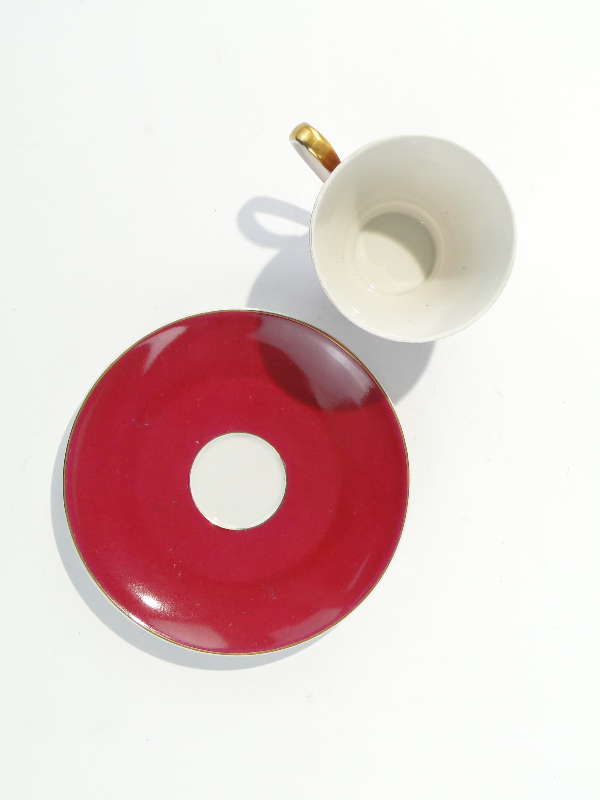 Coffee cup Feston, white red porcelain, gold, by W. Potacki, Ćmielów, Poland, 1950s - 354664