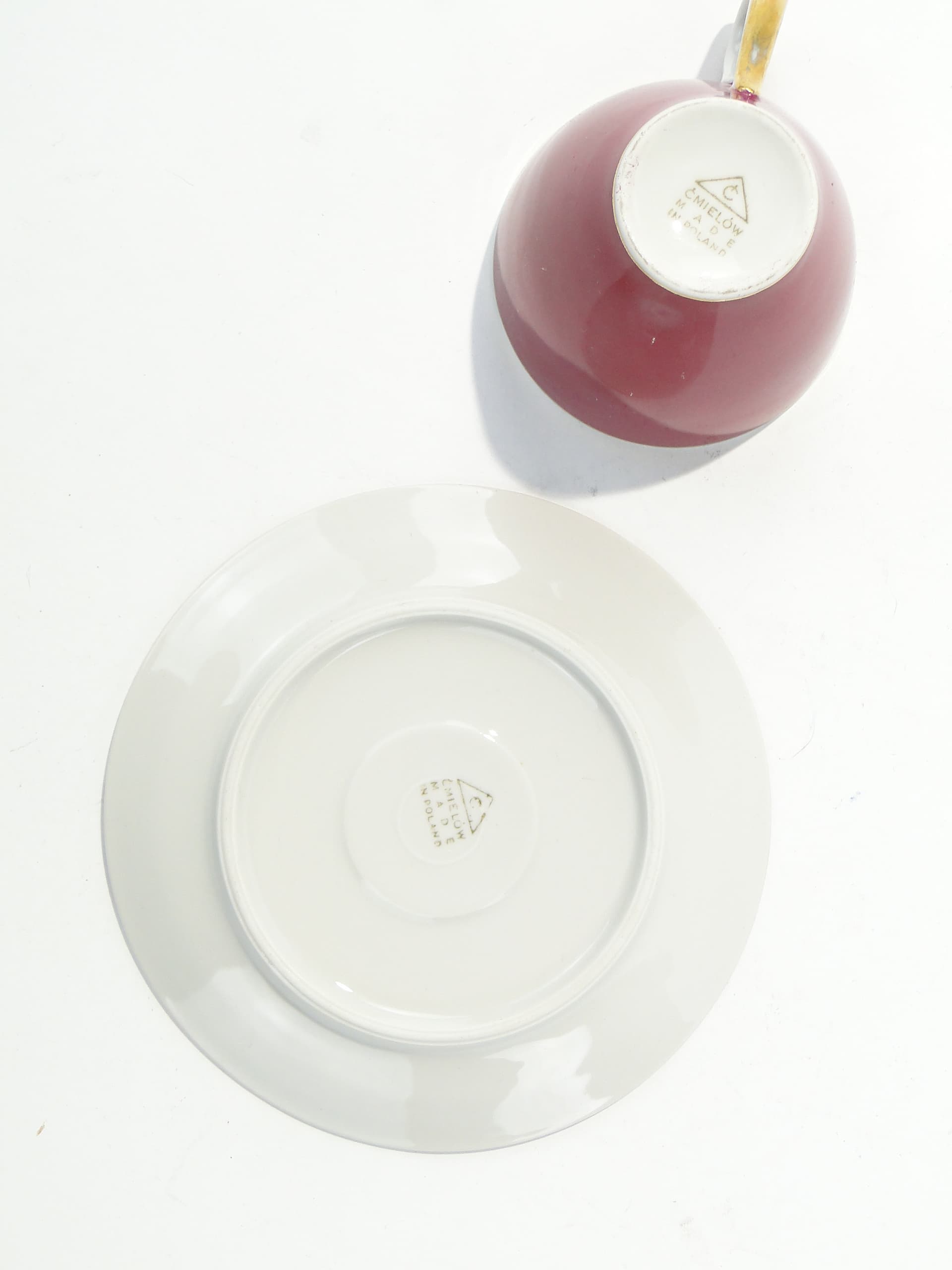 Coffee cup Feston, white red porcelain, gold, by W. Potacki, Ćmielów, Poland, 1950s - 354665