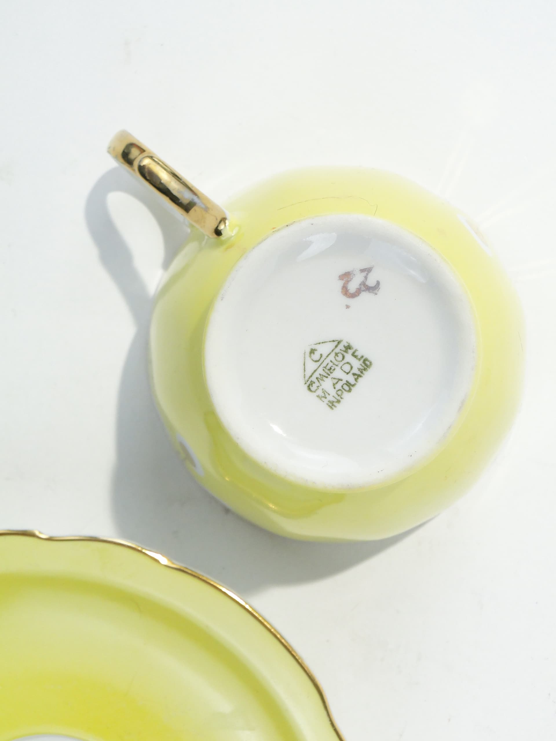 Coffee Cup Pawie Oczka, white yellow porcelain, gilded, by W. Potacki, Ćmielów, Poland, 1950s - 354673