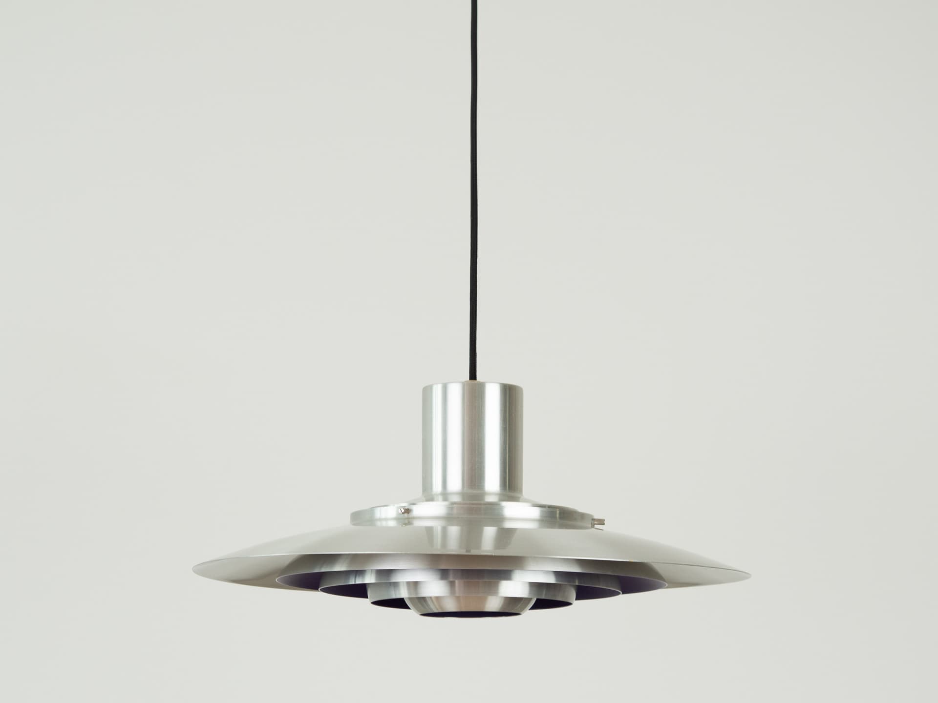 Lampa wisząca P376, aluminium srebrny, mosiądz złoty, proj. P. Fabricius, J. Kastholm, Nordisk Solar, Dania, lata 60. - 354707