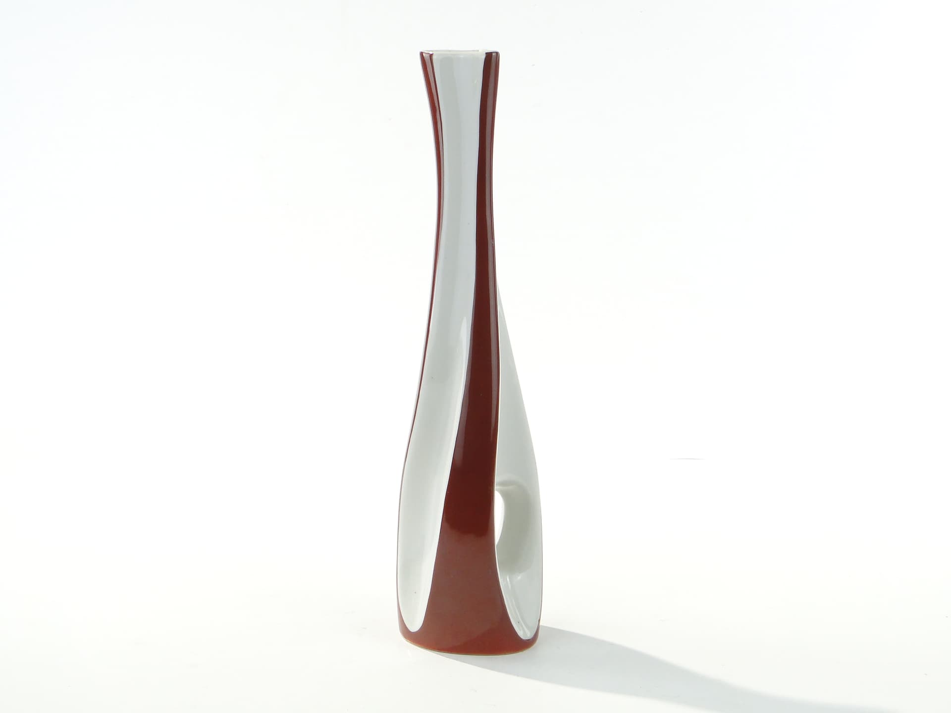 Wazon New Look, brązowo-czerwony, porcelana biała, Ćmielów, Polska, lata 50. - 354762
