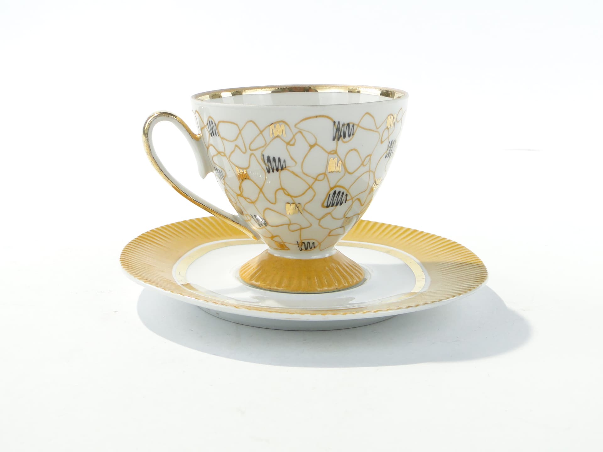 Filiżanka Regina, New Look, biała porcelana, złocenia, Ćmielów, Polska, lata 50. - 354842