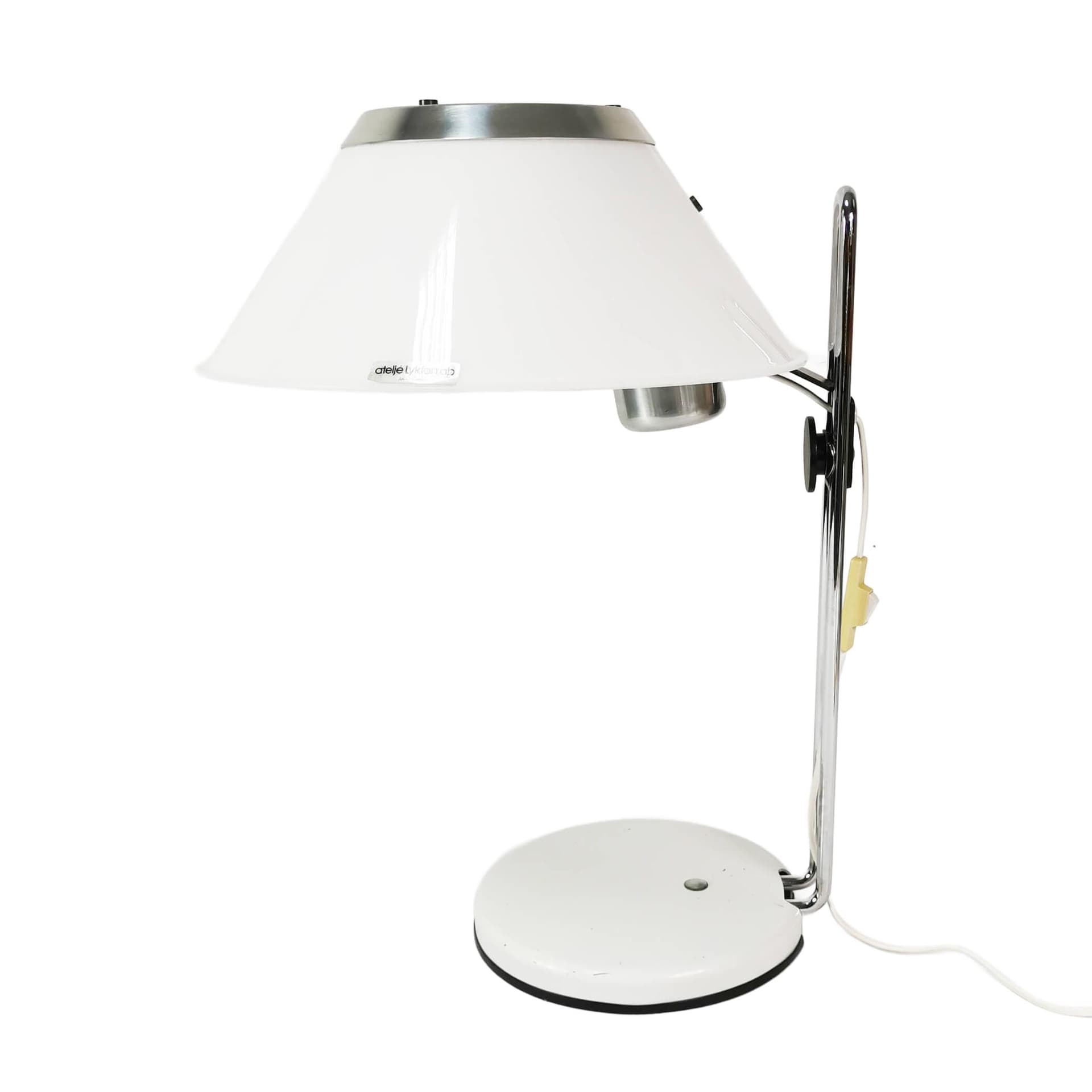 Lampa biurkowa MARS, biała, metal srebrny, proj. P. Sundstedt, Atelje Lyktan, Szwecja, lata 70.