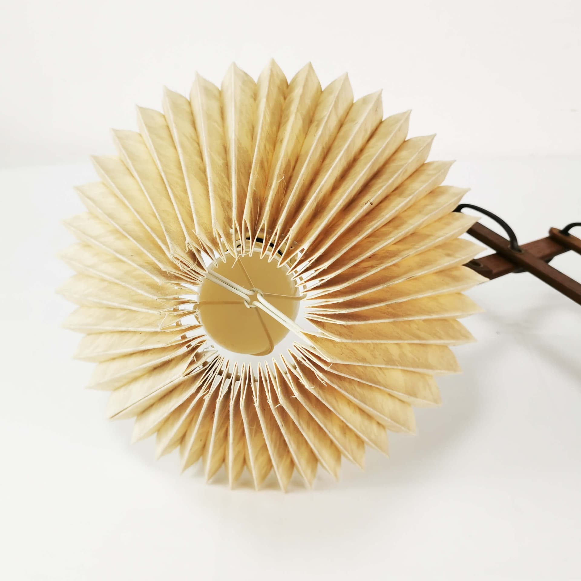 Lampa ścienna nożycowa, tek brązowy, klosz plastik beżowy, Dania, lata 60. - 355008