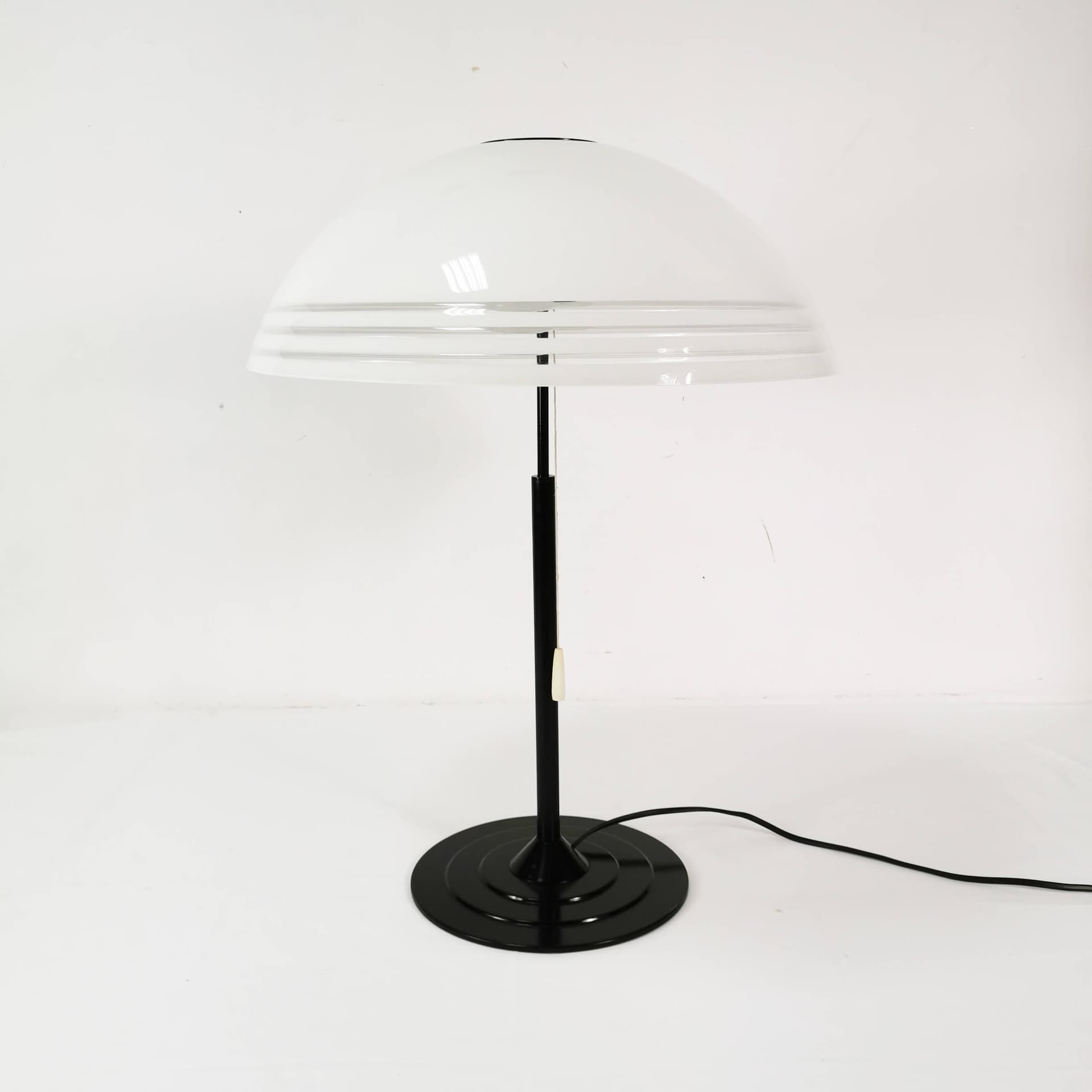Lampa stołowa, biel czarny, plastik metal, Niemcy, lata 70. - 355012