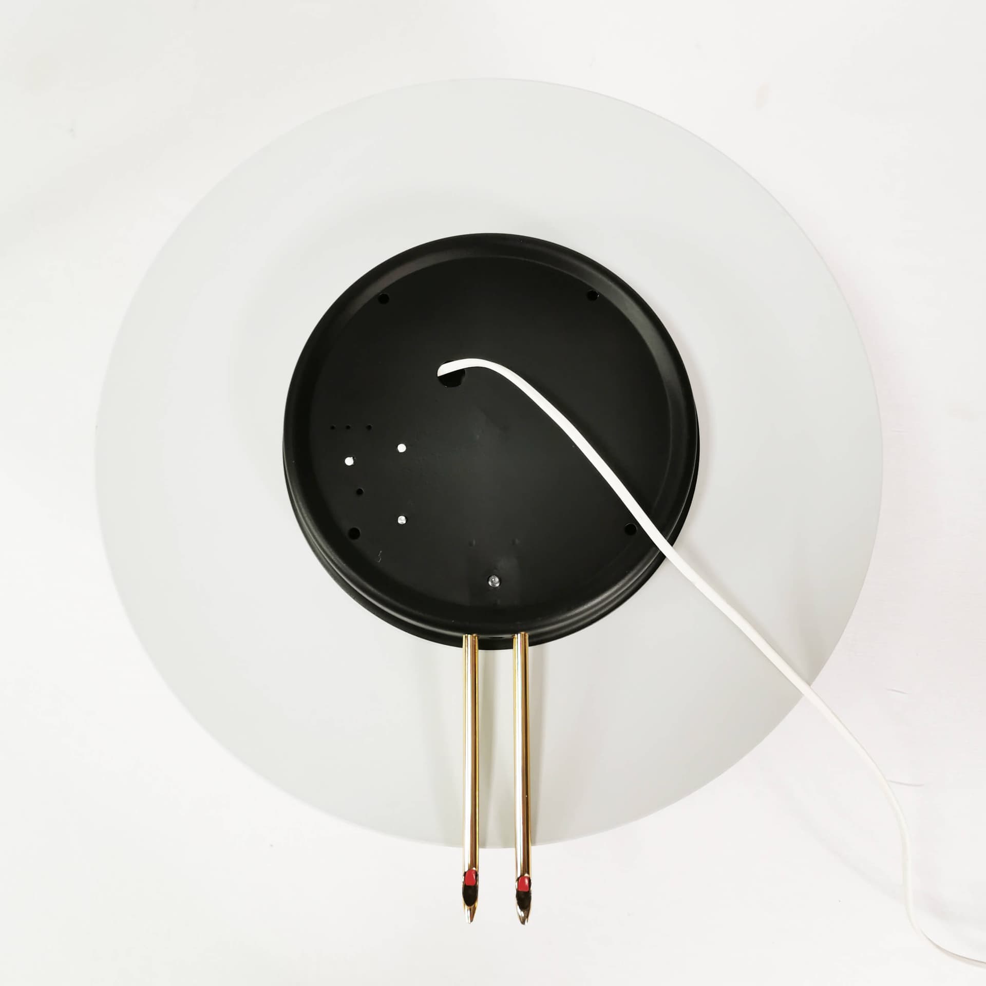 Lampa ścienna Luce, metal biały, chrom srebrny, mosiądz złoty, proj. L. Cezaro, Włochy, lata 80. - 355037