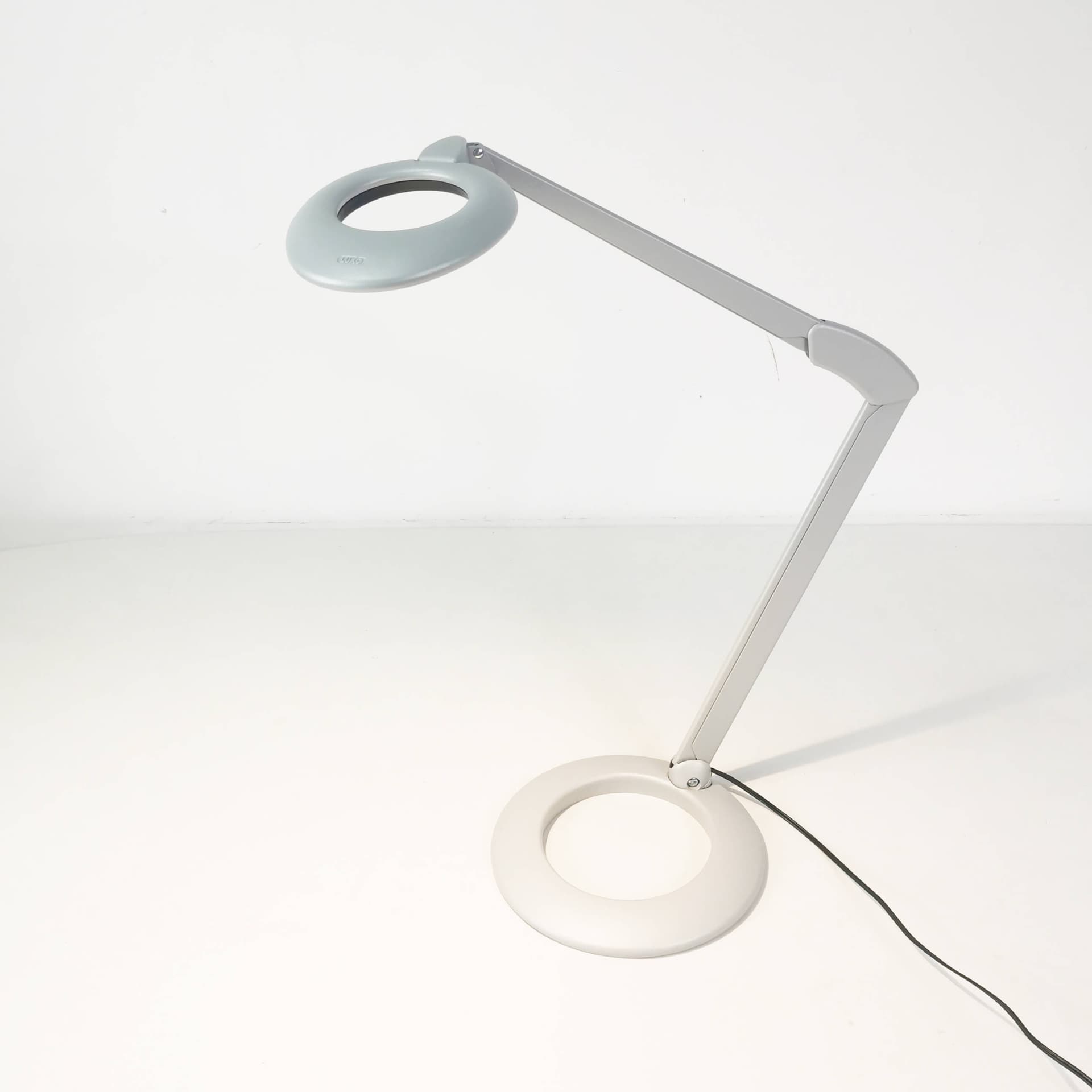 Lampa biurkowa Ovelo, szary metal, proj. S. Copeland, Luxo, Norwegia - 355040