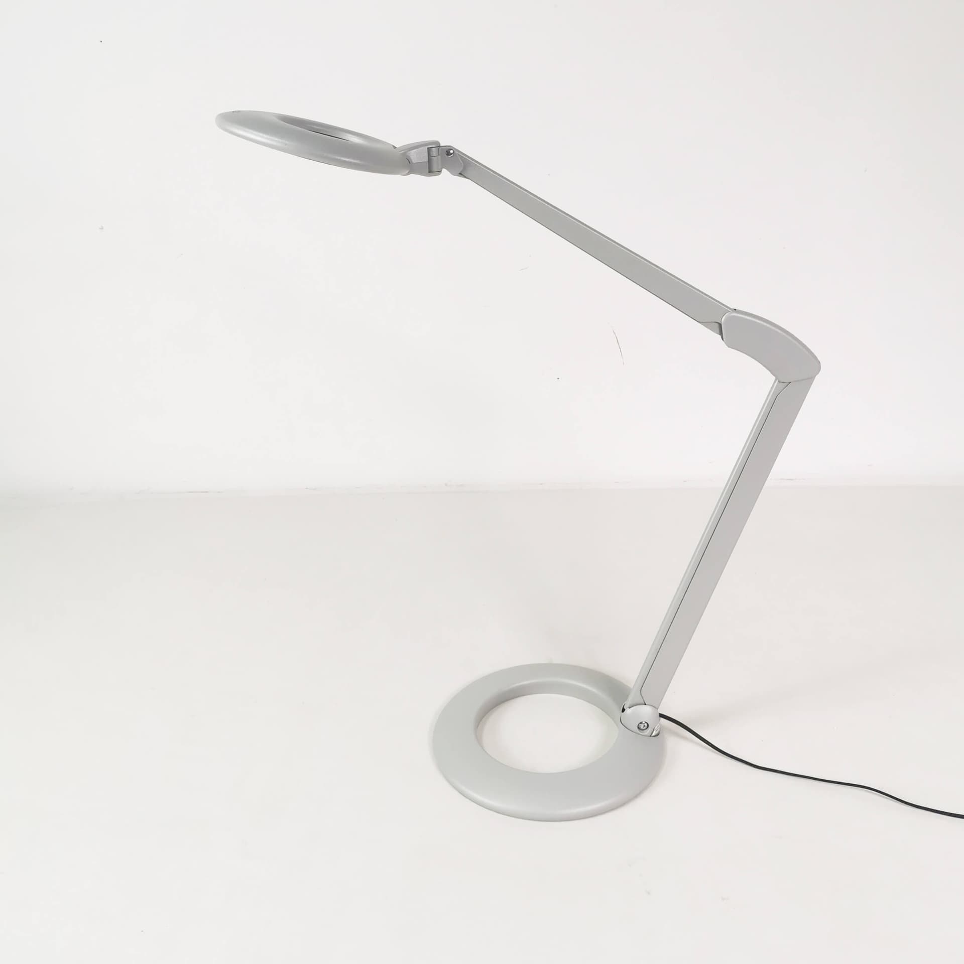 Lampa biurkowa Ovelo, szary metal, proj. S. Copeland, Luxo, Norwegia - 355044