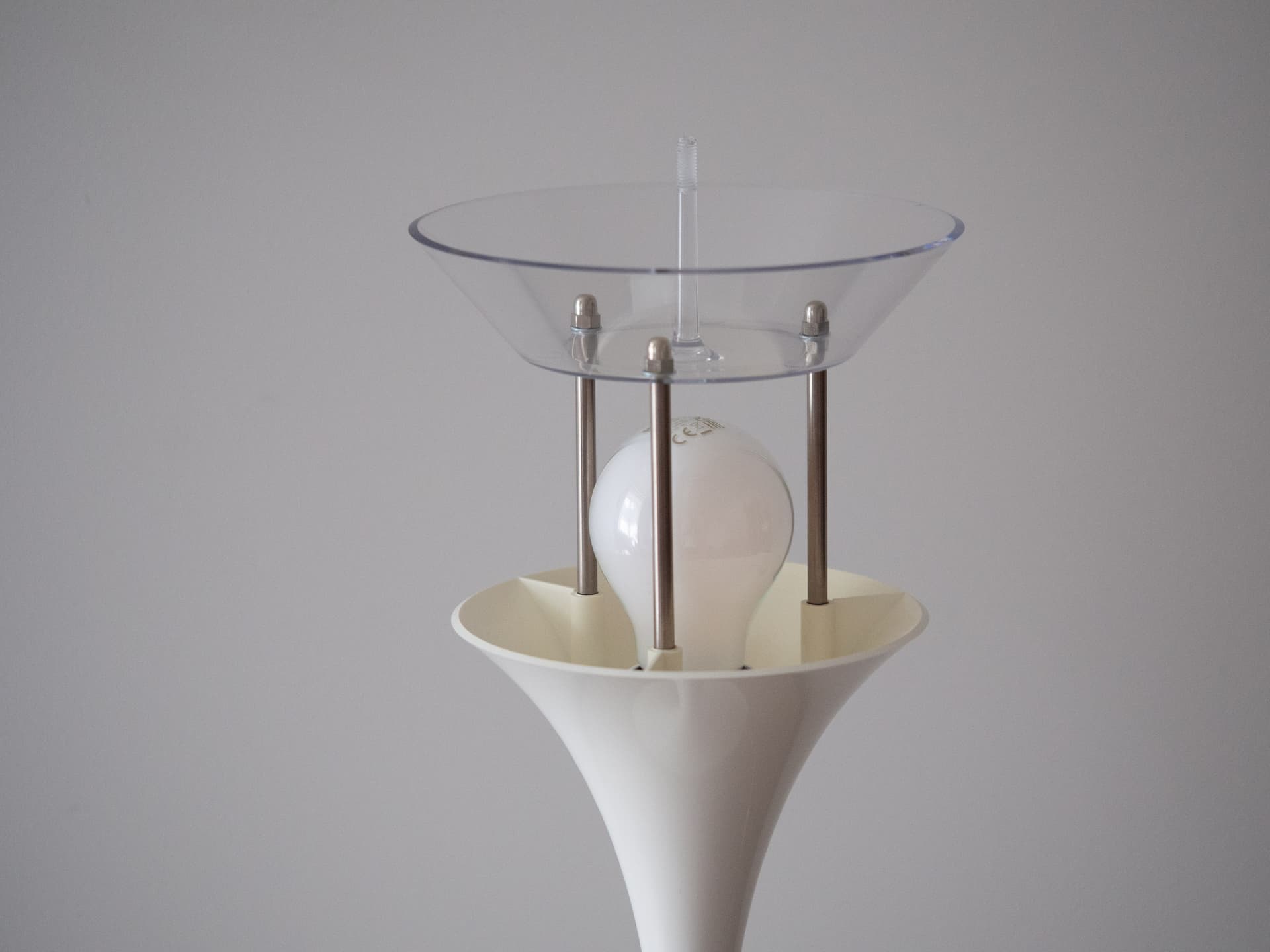 Lampa stołowa Panthella, biały, plastik, metal, proj. V. Panton, Louis Poulsen, Dania, lata 70. - 355178