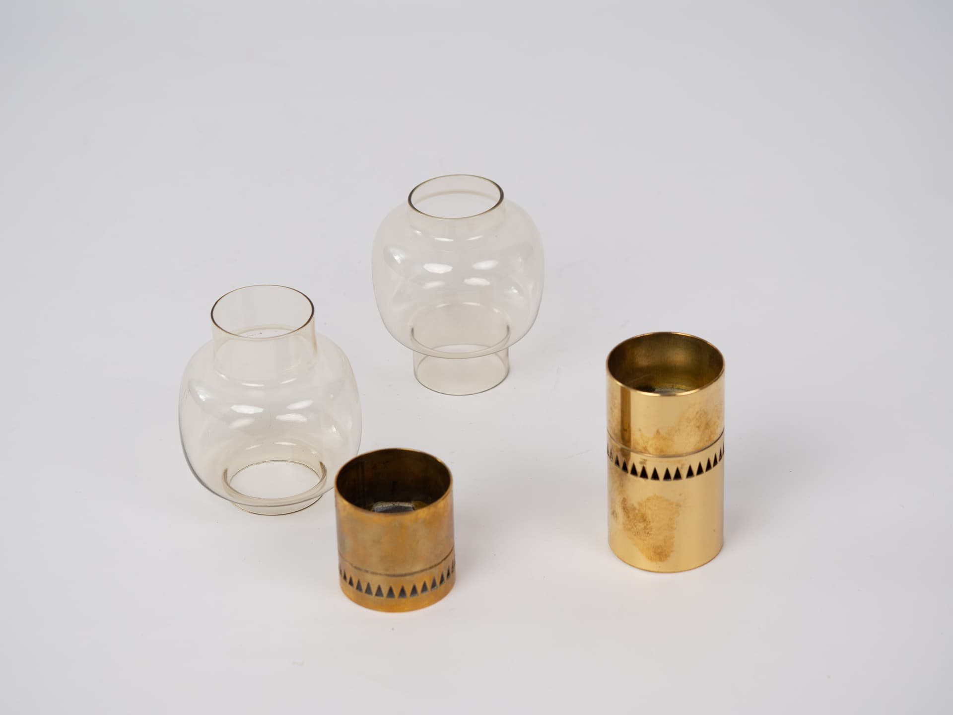 Set of four candle holders Lotta, transparent glass, gold brass, by H.-A. Jakobsson, Svegards Markaryd, Sweden, 1950s. - 355197
