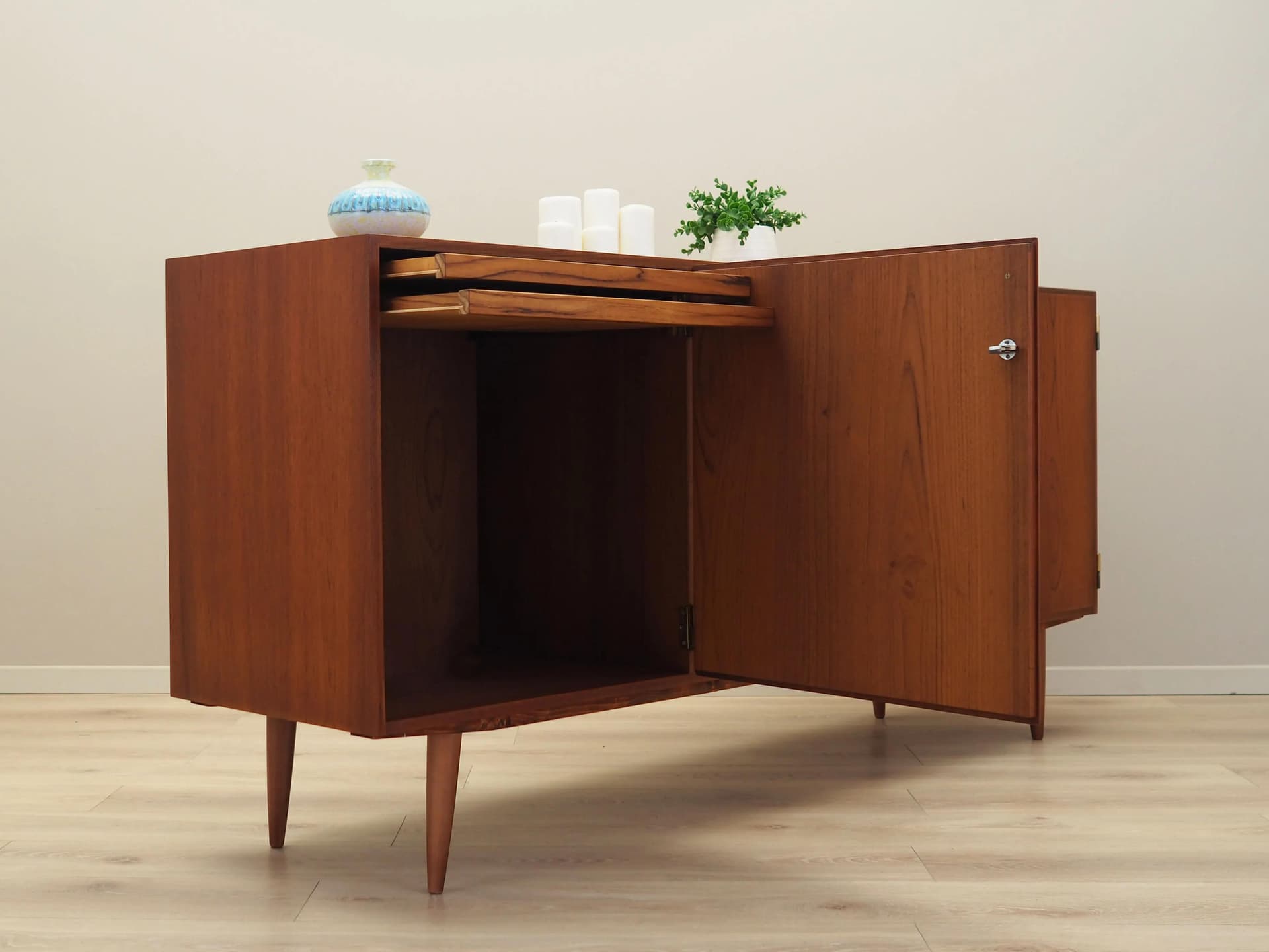 Sideboard, teak brązowy, Dania, lata 60. - 26320