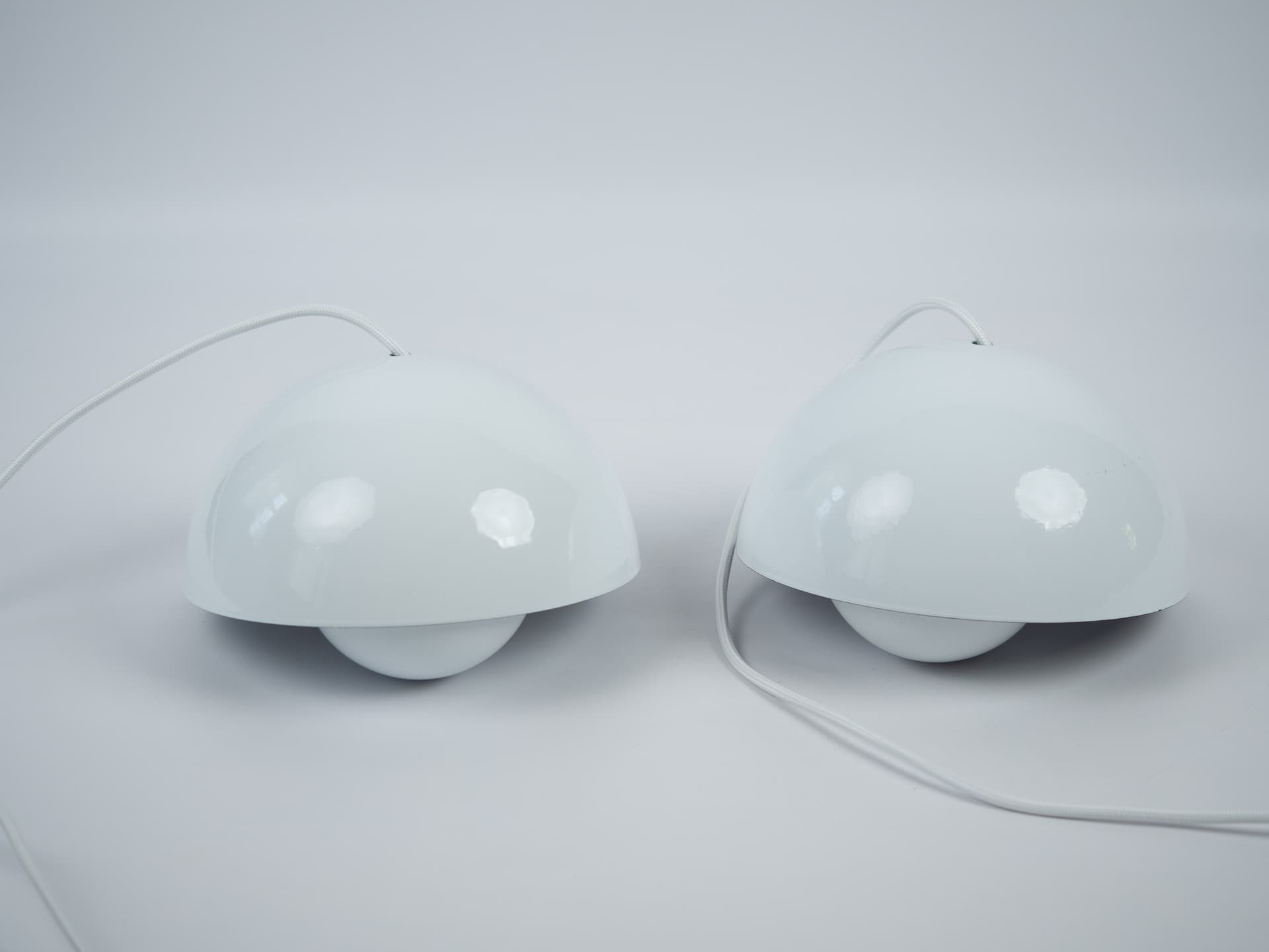 Pair of pendant lamps Flowerpot, white metal, by V. Panton, Louis Poulsen, Denmark, 1960s. - 355286