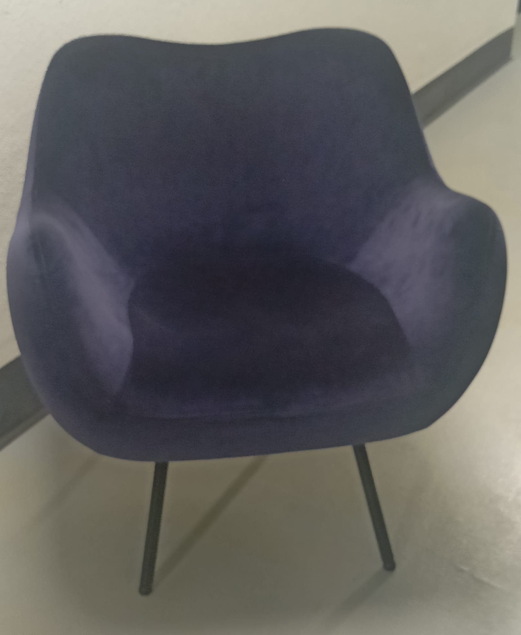 Fotel RM58 Soft welurowy, kobaltowy, proj. R. Modzelewski, z ekspozycji - 4192