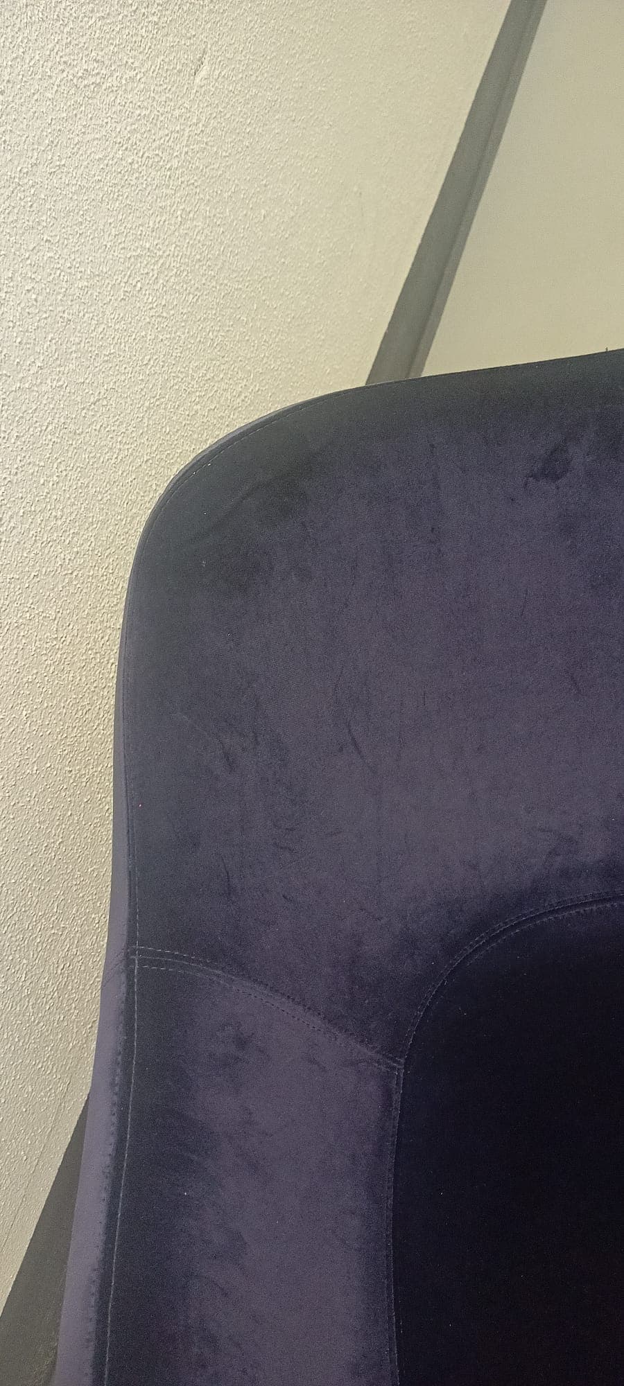 Fotel RM58 Soft welurowy, kobaltowy, proj. R. Modzelewski, z ekspozycji - 4194