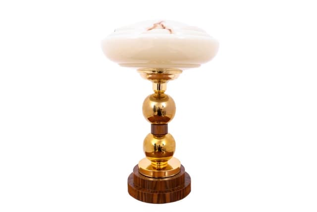Lampa stołowa Art Deco, szkło kremowobiałe, metal złoty, drewno brązowy, Polska, lata 50. - WYMIARY