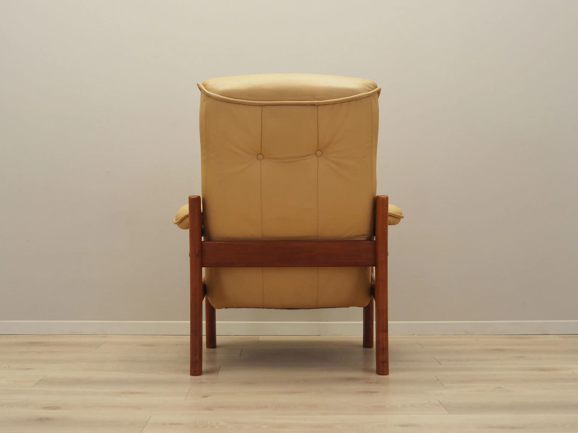 Fotel, skóra żółta, teak, Dania, lata 60. - 26302