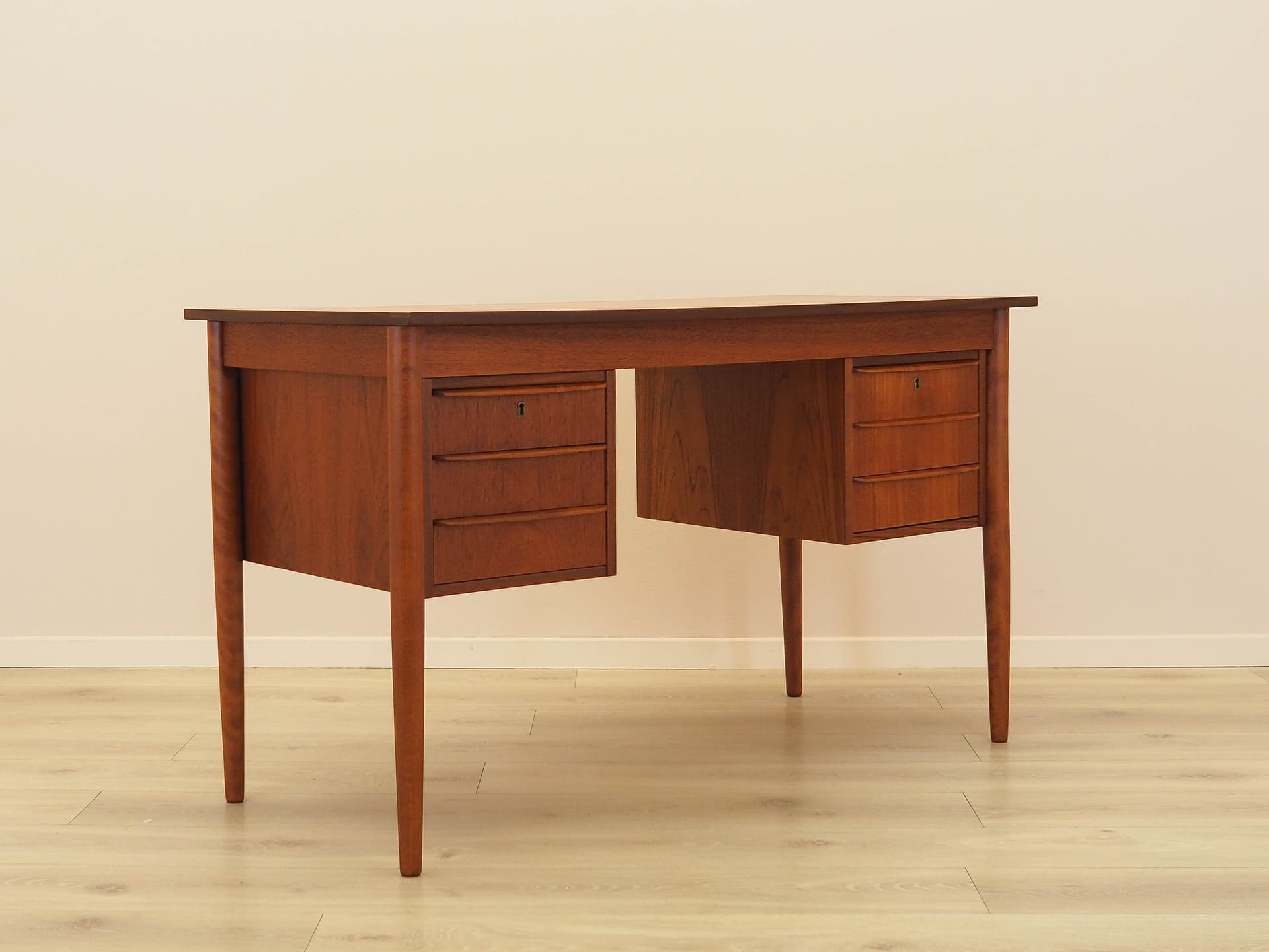 Desk, brown teak, Denmark, 1970s. - 356292