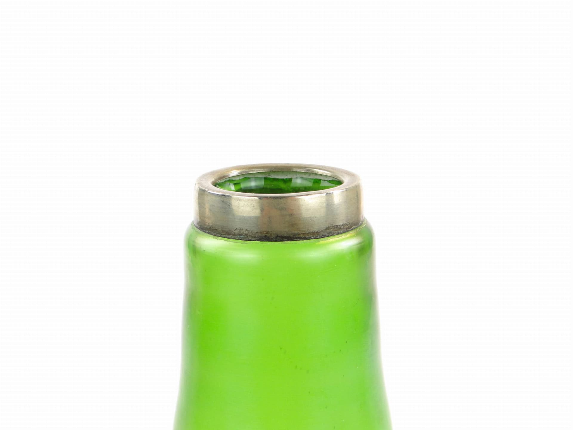 Wazon secesyjny, szkło zielone, metal srebrny, Loetz, Czechy, XIX wiek - 356580