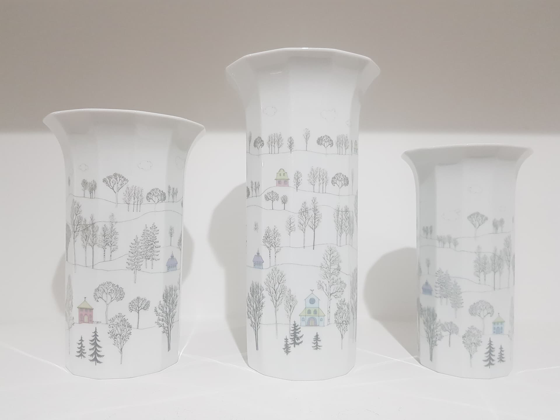 Zestaw trzech wazonów, porcelana biała, proj. T. Wirkkala, Rosenthal, Niemcy, lata 80. - 356583