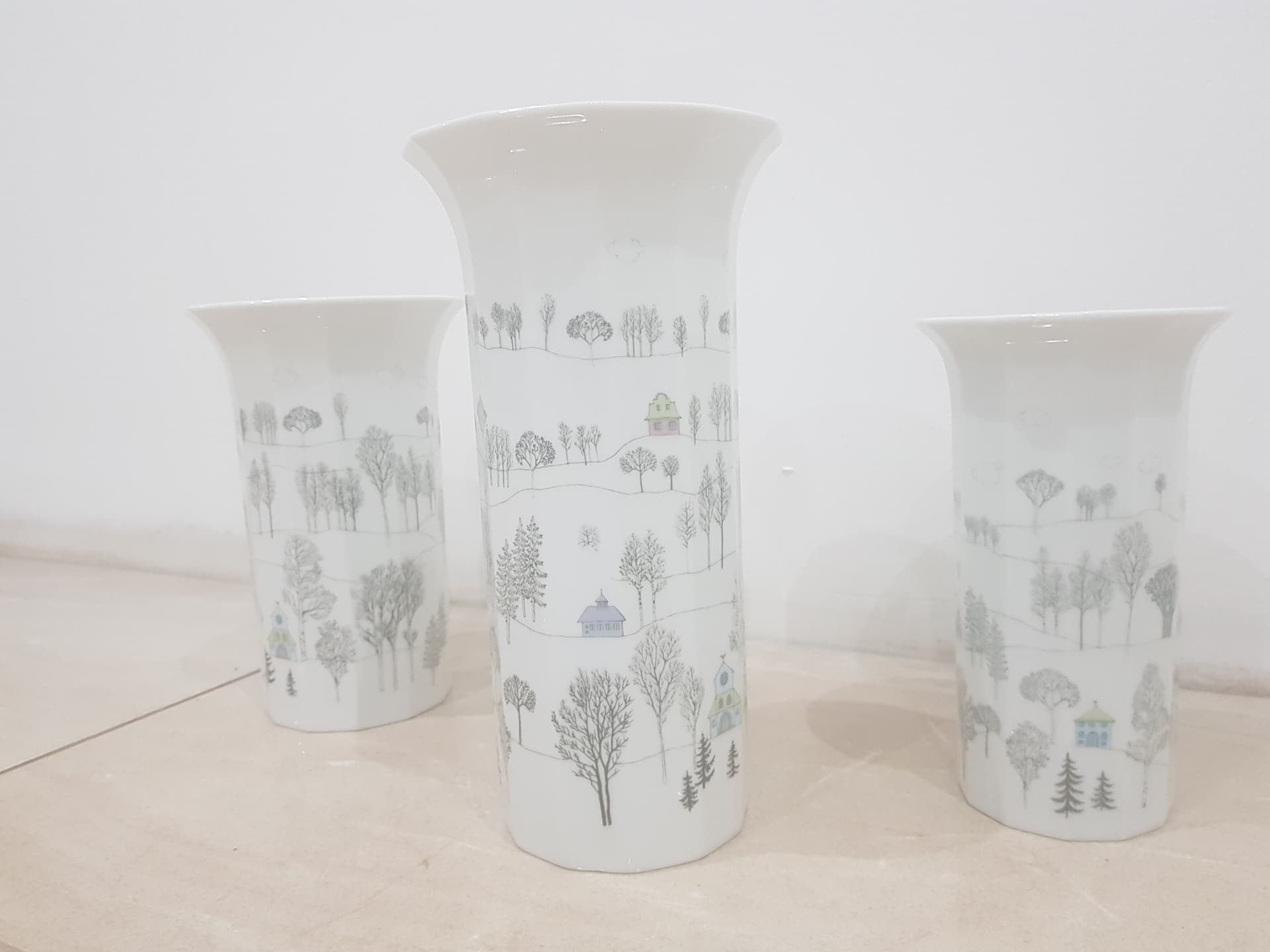 Zestaw trzech wazonów, porcelana biała, proj. T. Wirkkala, Rosenthal, Niemcy, lata 80. - 356590