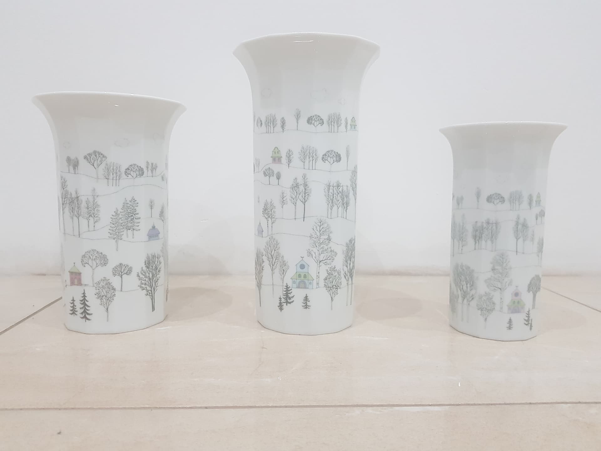 Zestaw trzech wazonów, porcelana biała, proj. T. Wirkkala, Rosenthal, Niemcy, lata 80. - 356589