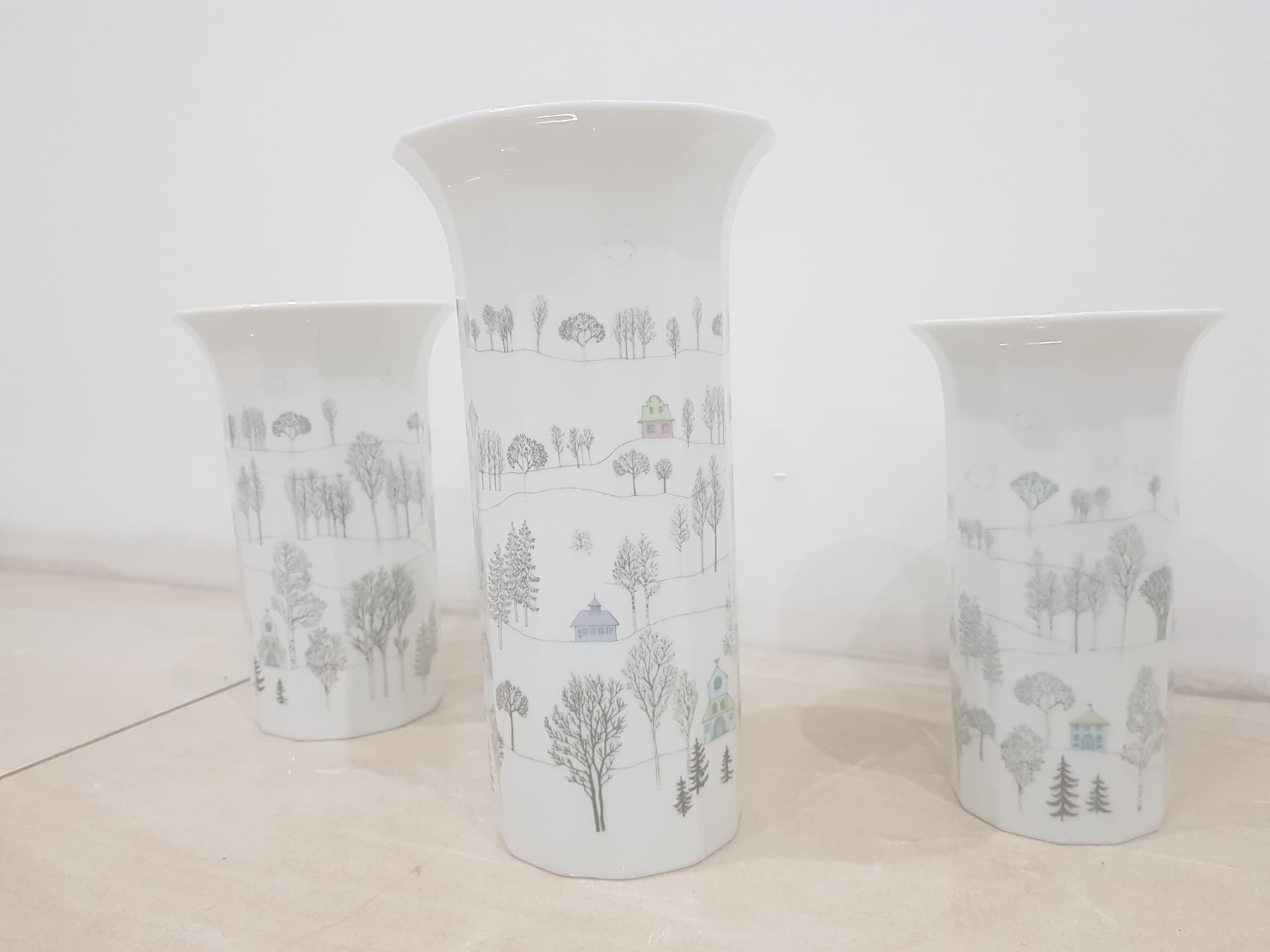 Zestaw trzech wazonów, porcelana biała, proj. T. Wirkkala, Rosenthal, Niemcy, lata 80. - 356594