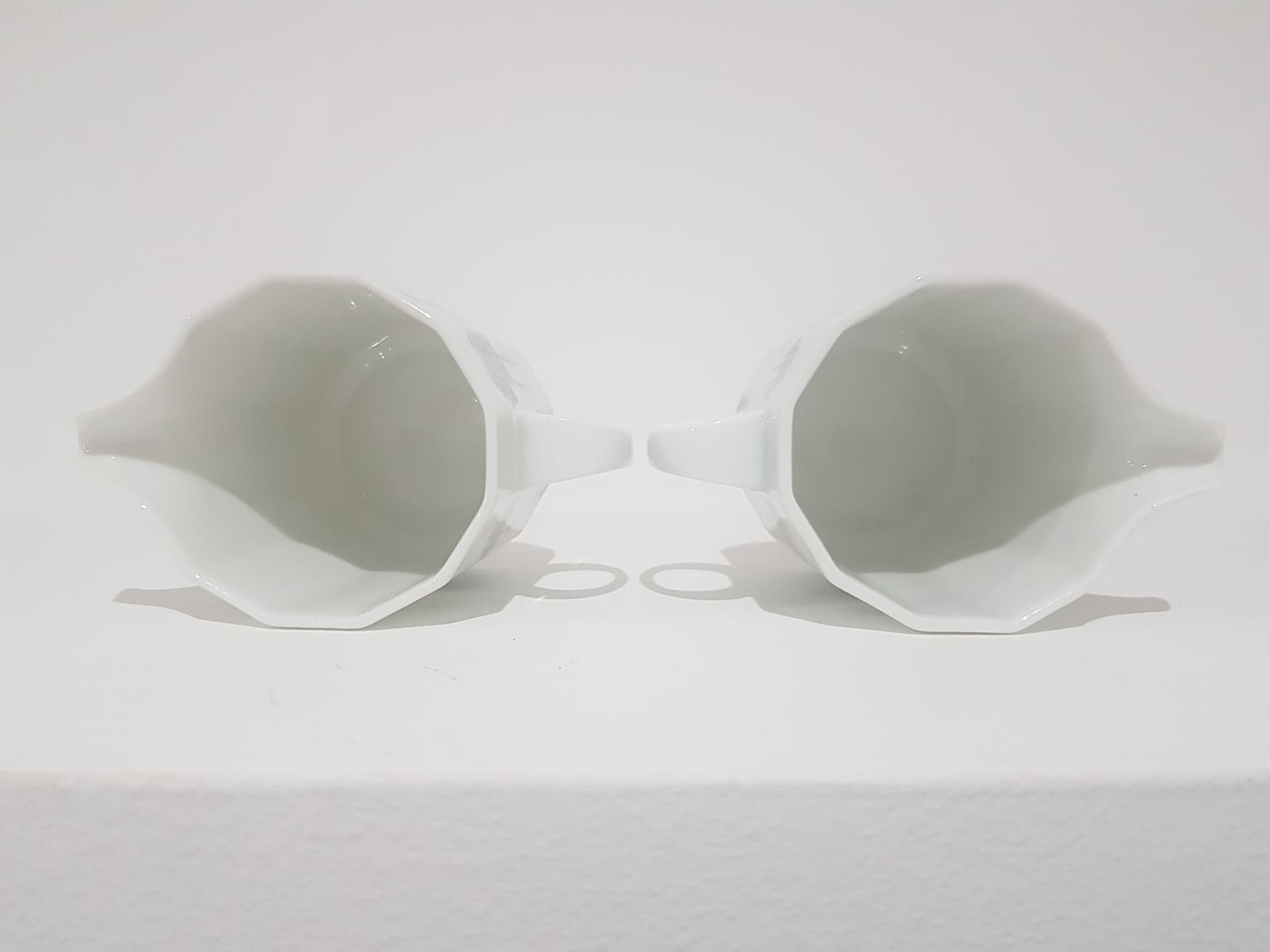 Para mleczników Winterreise, porcelana biała, proj. T. Wirkkala, Rosenthal, Niemcy, lata 80. - 356608