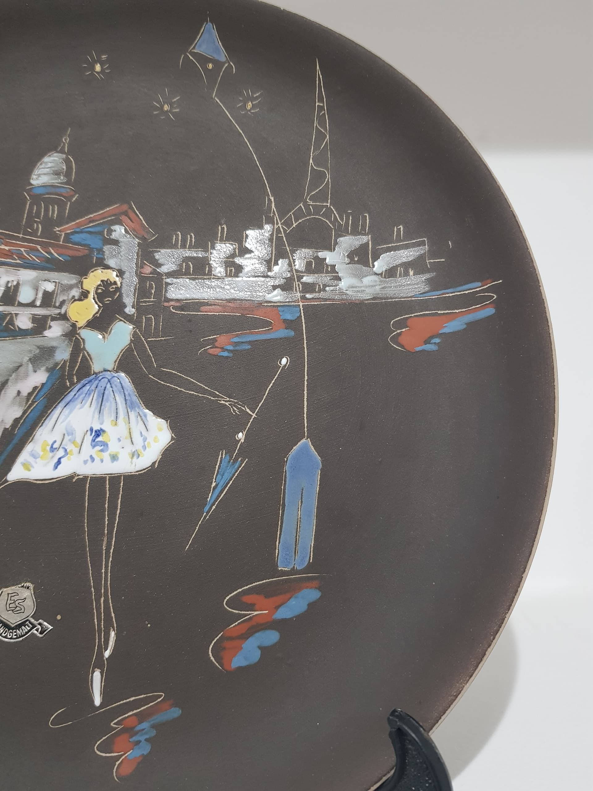 Wall Plate Montmartre, black, enamelled ceramics, France, 1970s - 356614