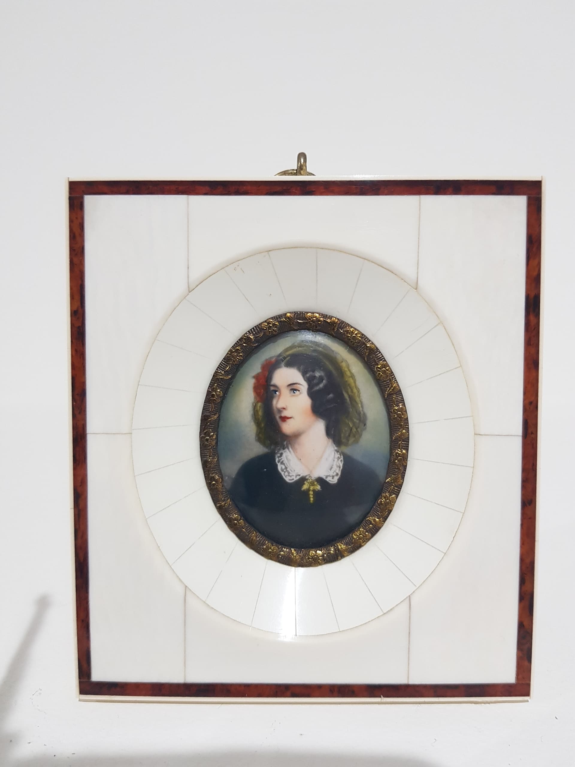 Miniatura portretowa Lola Montez, masa perłowa brąz, Francja, początek XX w. - 356848