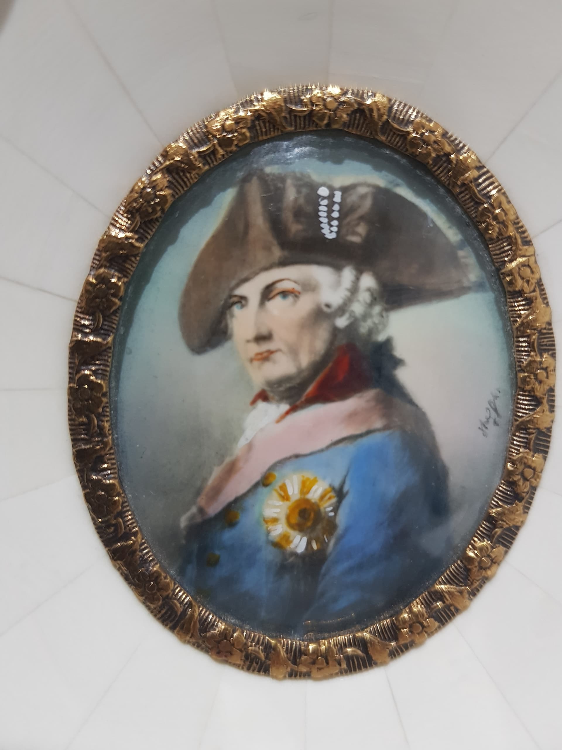 Portrait Miniature Friedrich der Große, white porcelain, gold brass, Germany, early 20th c. - 356859