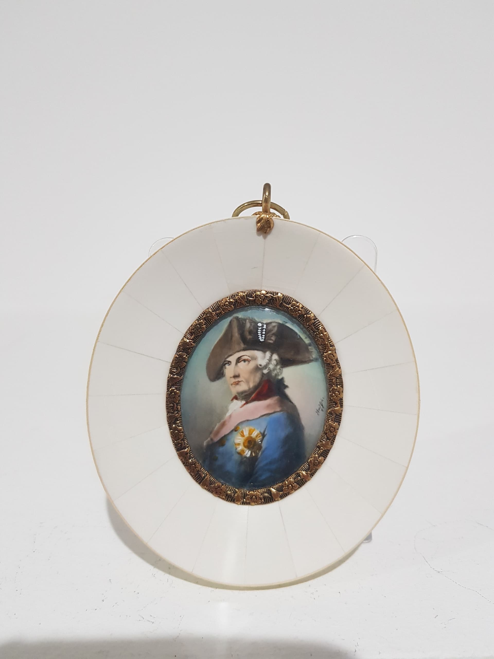 Portrait Miniature Friedrich der Große, white porcelain, gold brass, Germany, early 20th c. - 356857