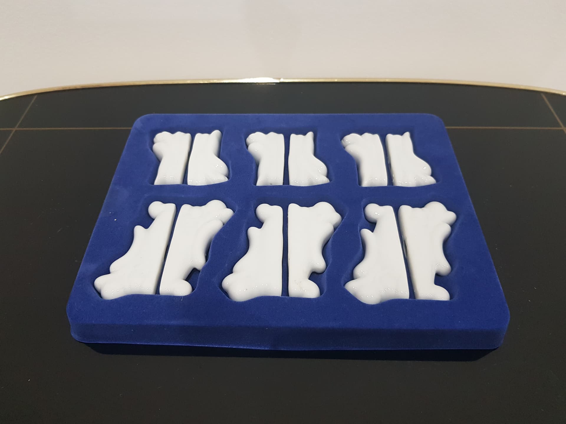 Zestaw sześciu podstawek na sztućce, biały, porcelana, proj. E. D'Arley, Anglia, lata 80. - 357005