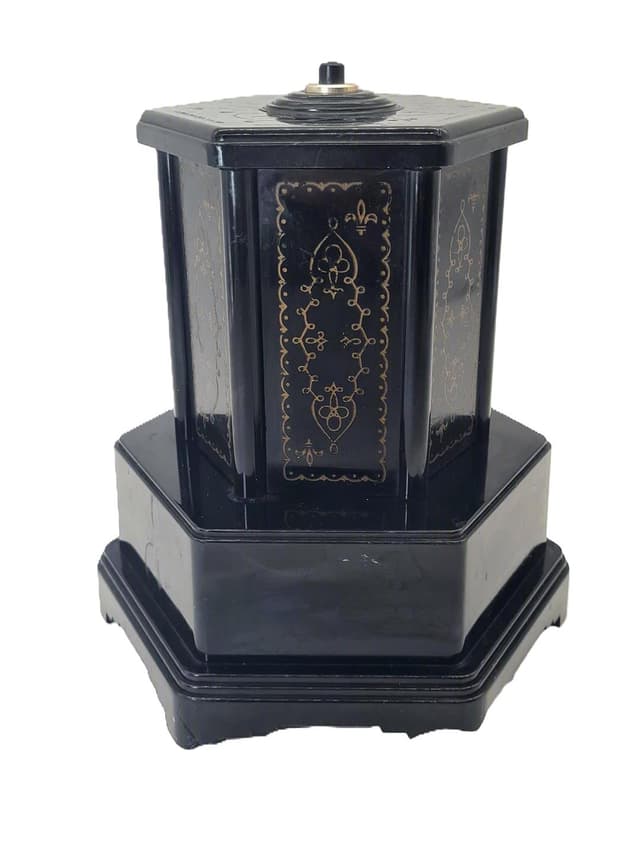 Cigarette dispenser with music box, black gold plastic, Selcol, England, 1960s. - DIMENSION