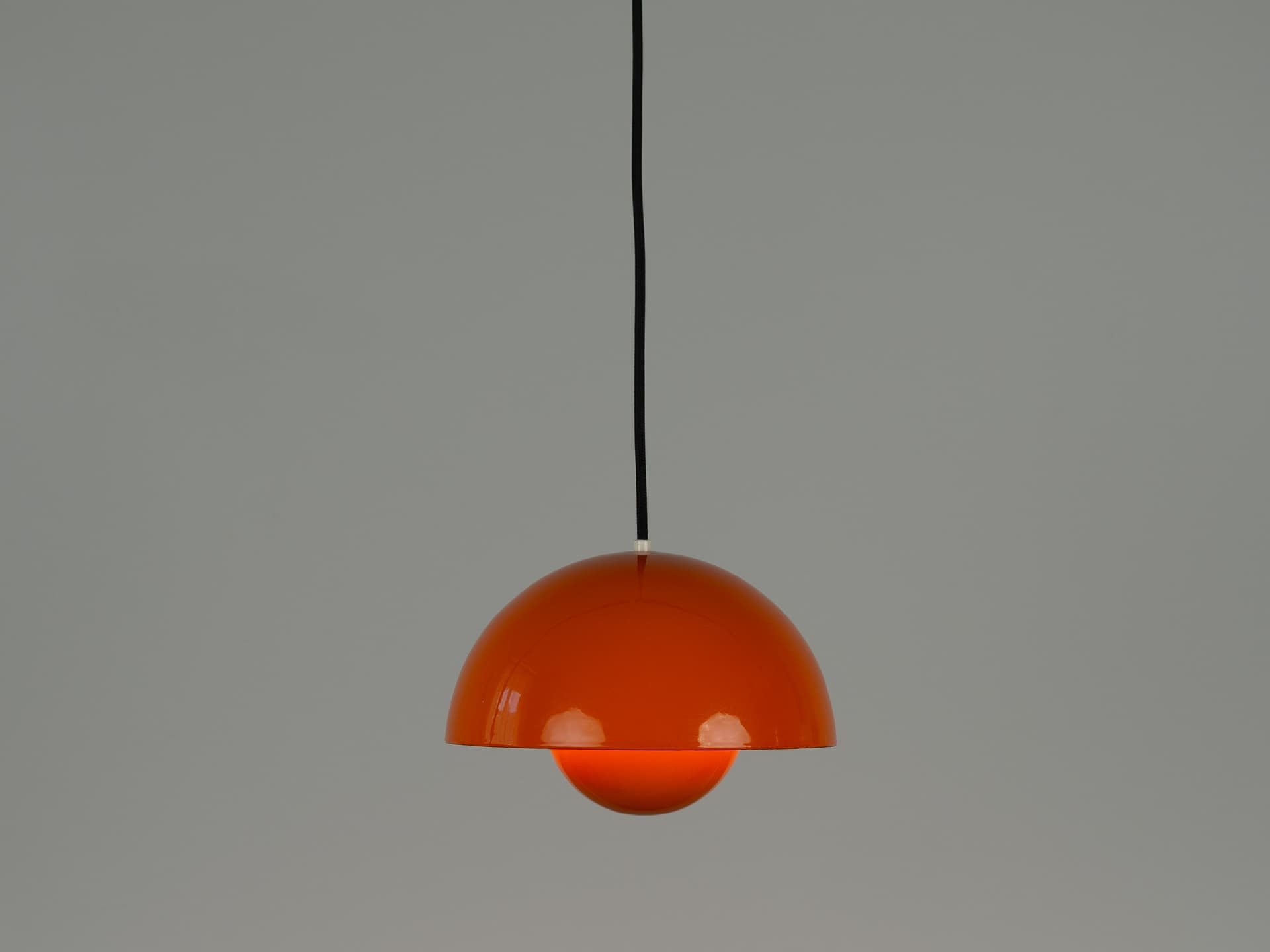 Para lamp wiszących Flowerpot, pomarańczowy, emalia, proj. V. Panton, Louis Poulsen, Dania, lata 60. - 357937