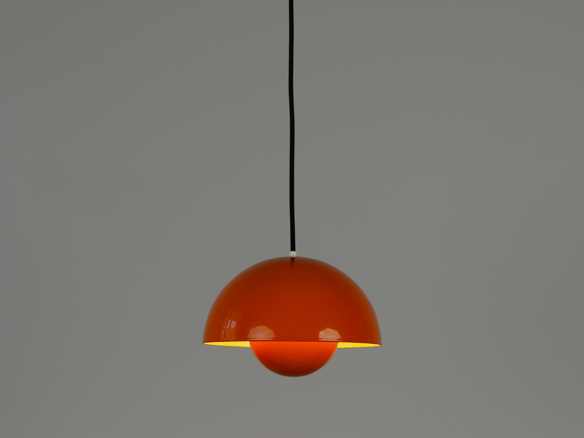 Para lamp wiszących Flowerpot, pomarańczowy, emalia, proj. V. Panton, Louis Poulsen, Dania, lata 60. - 357939